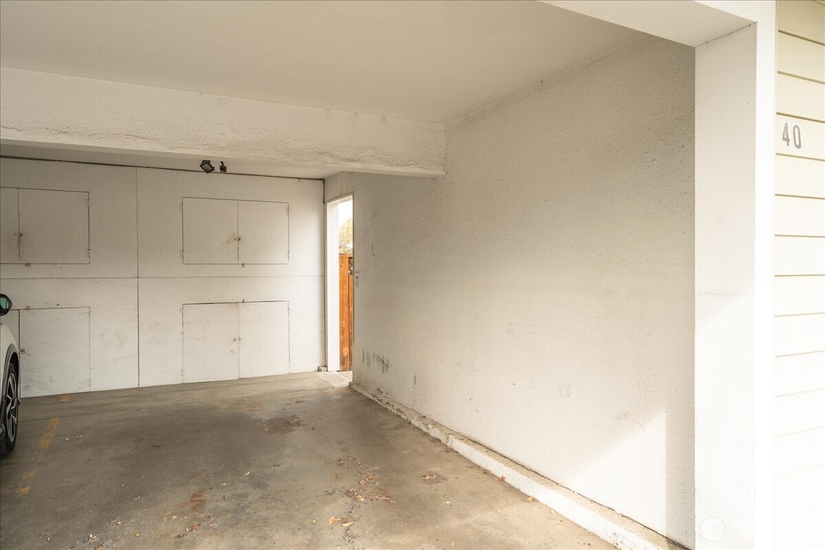 100 Simon Street Unit: 40