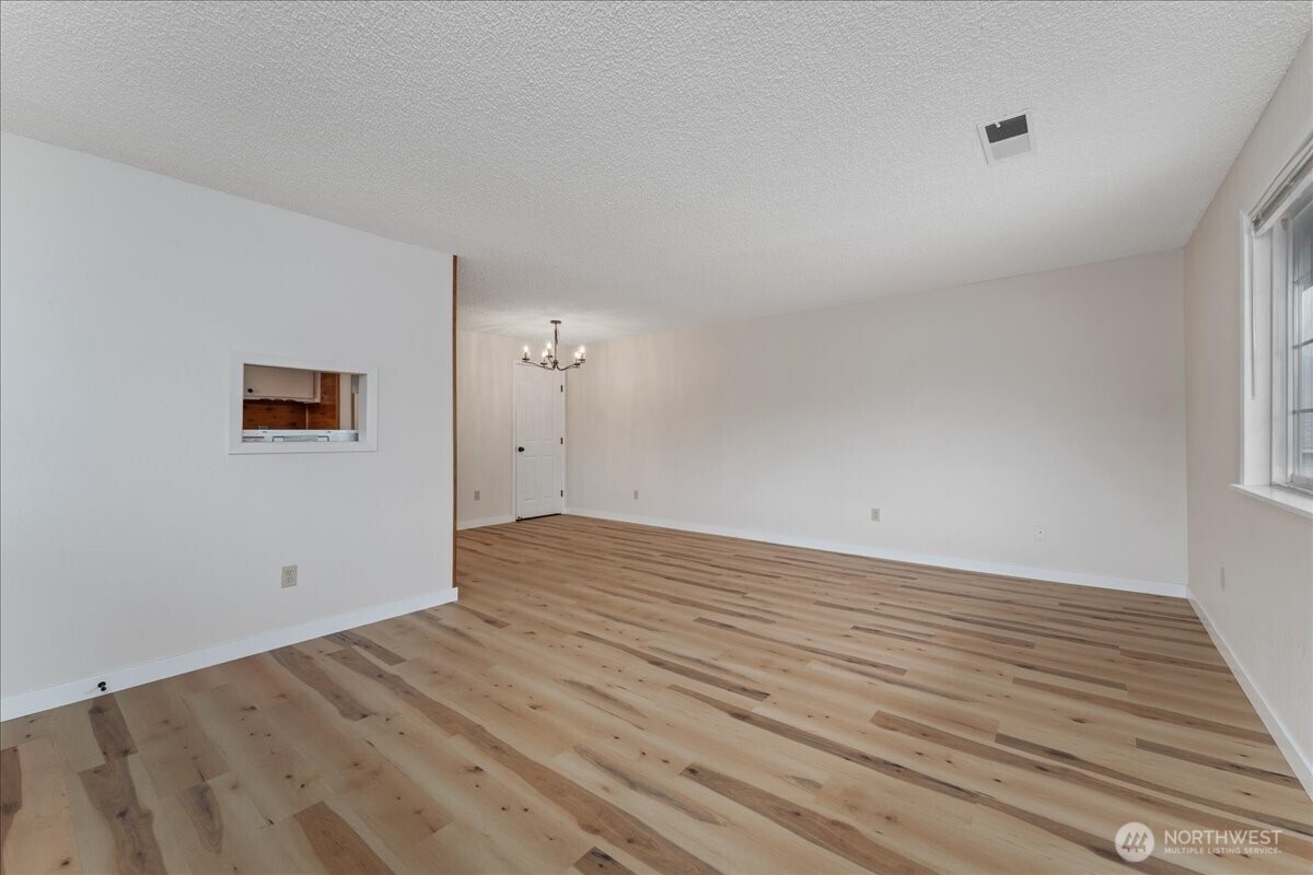 100 Simon Street Unit: 40