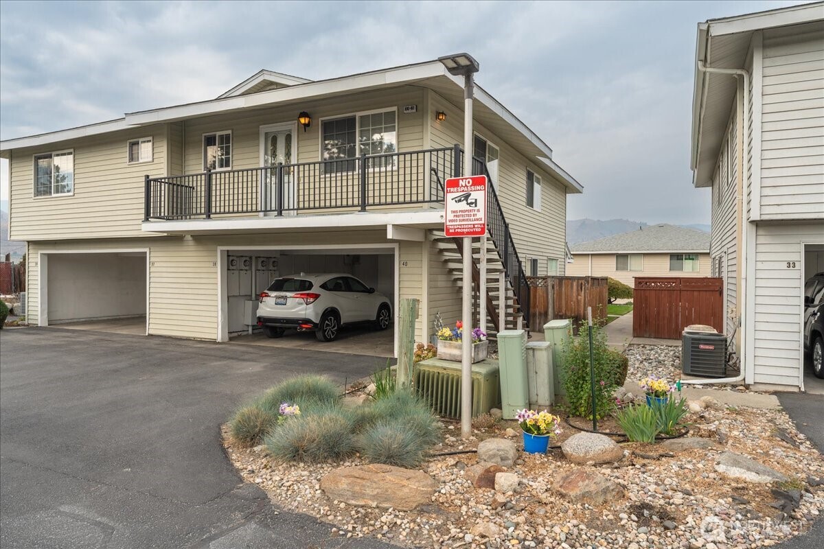 100 Simon Street Unit: 40