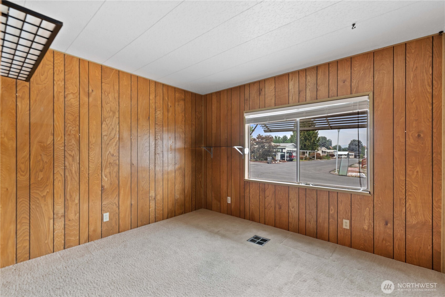 1311 Maple Street Unit: 18