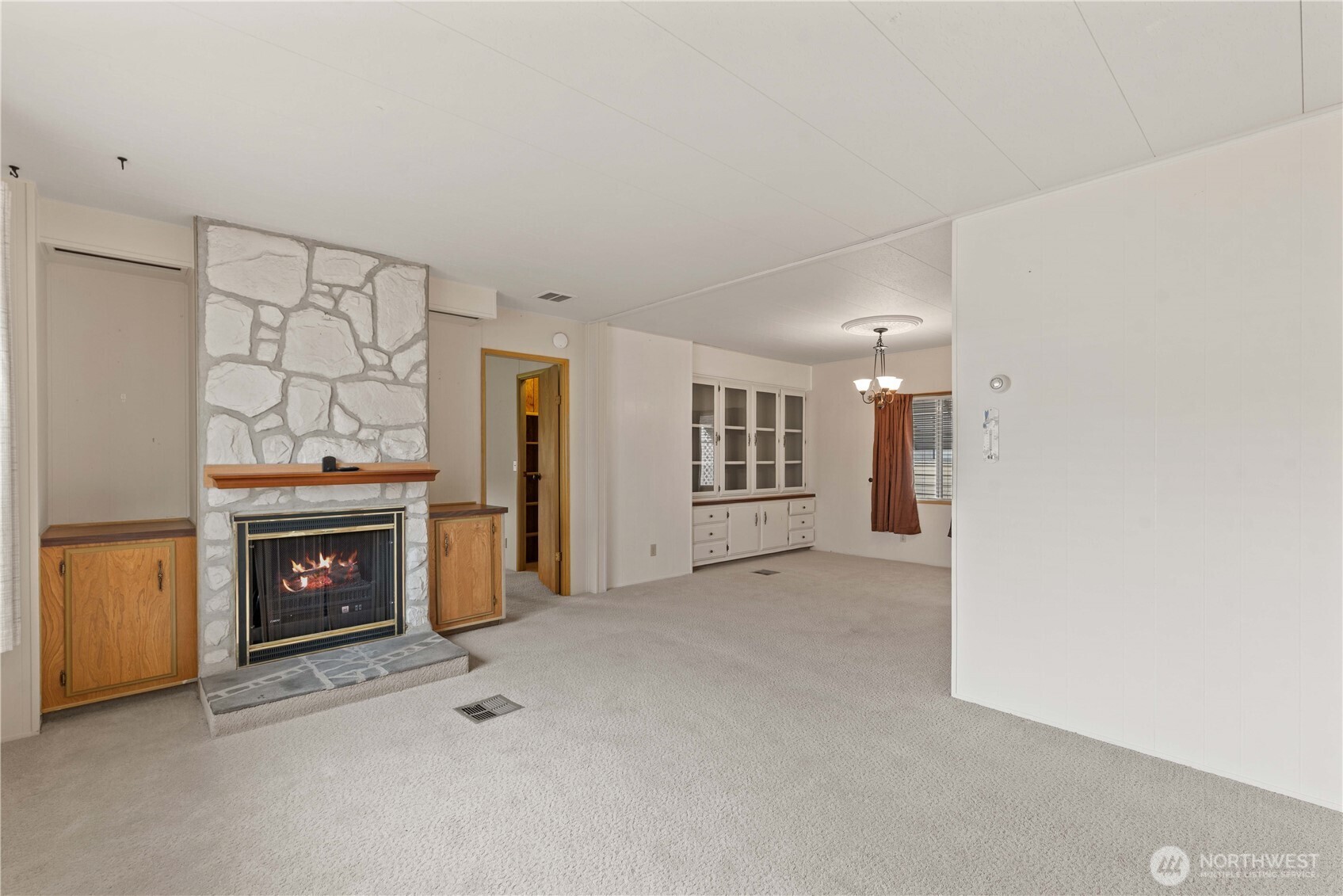 1311 Maple Street Unit: 18