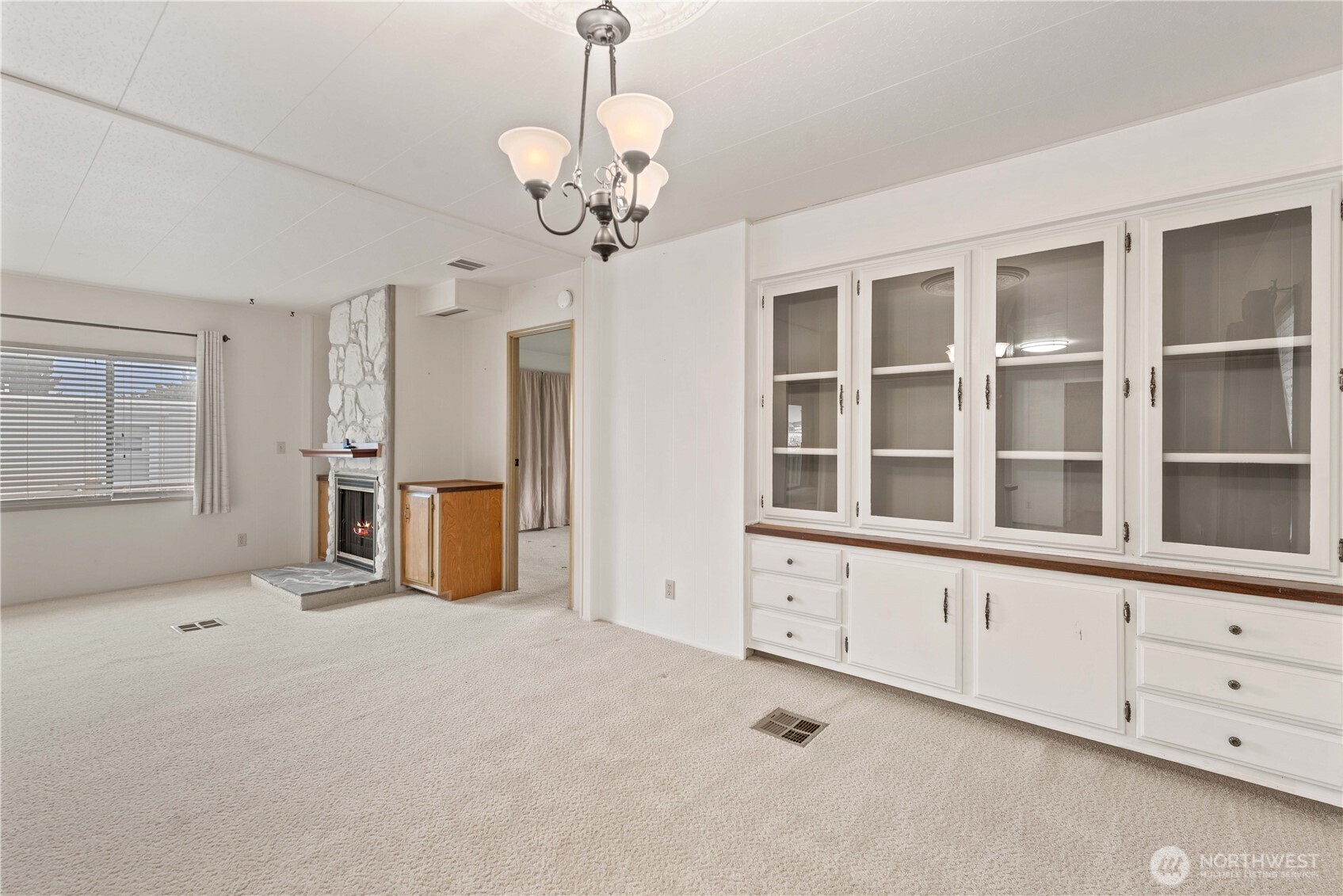 1311 Maple Street Unit: 18