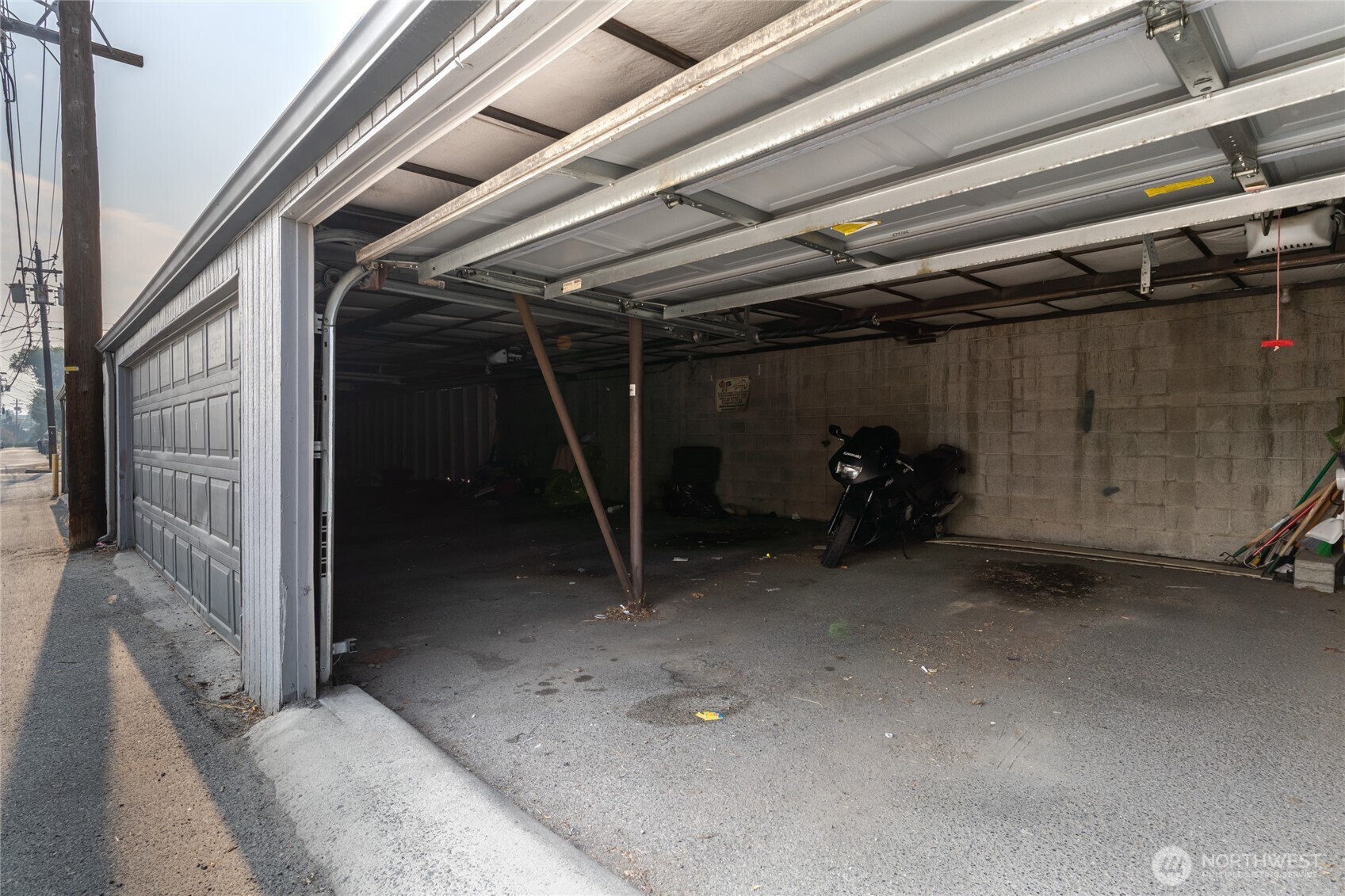 201 Pennsylvania Avenue Unit: 4