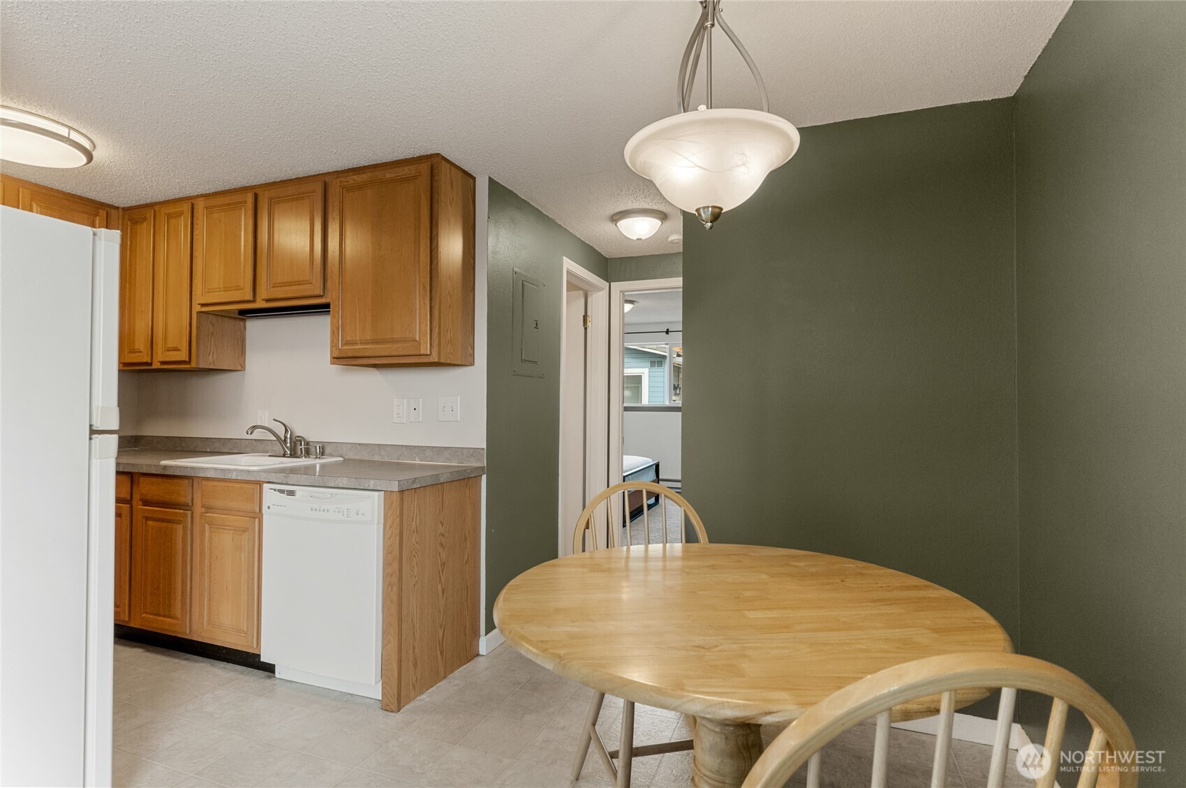 201 Pennsylvania Avenue Unit: 4