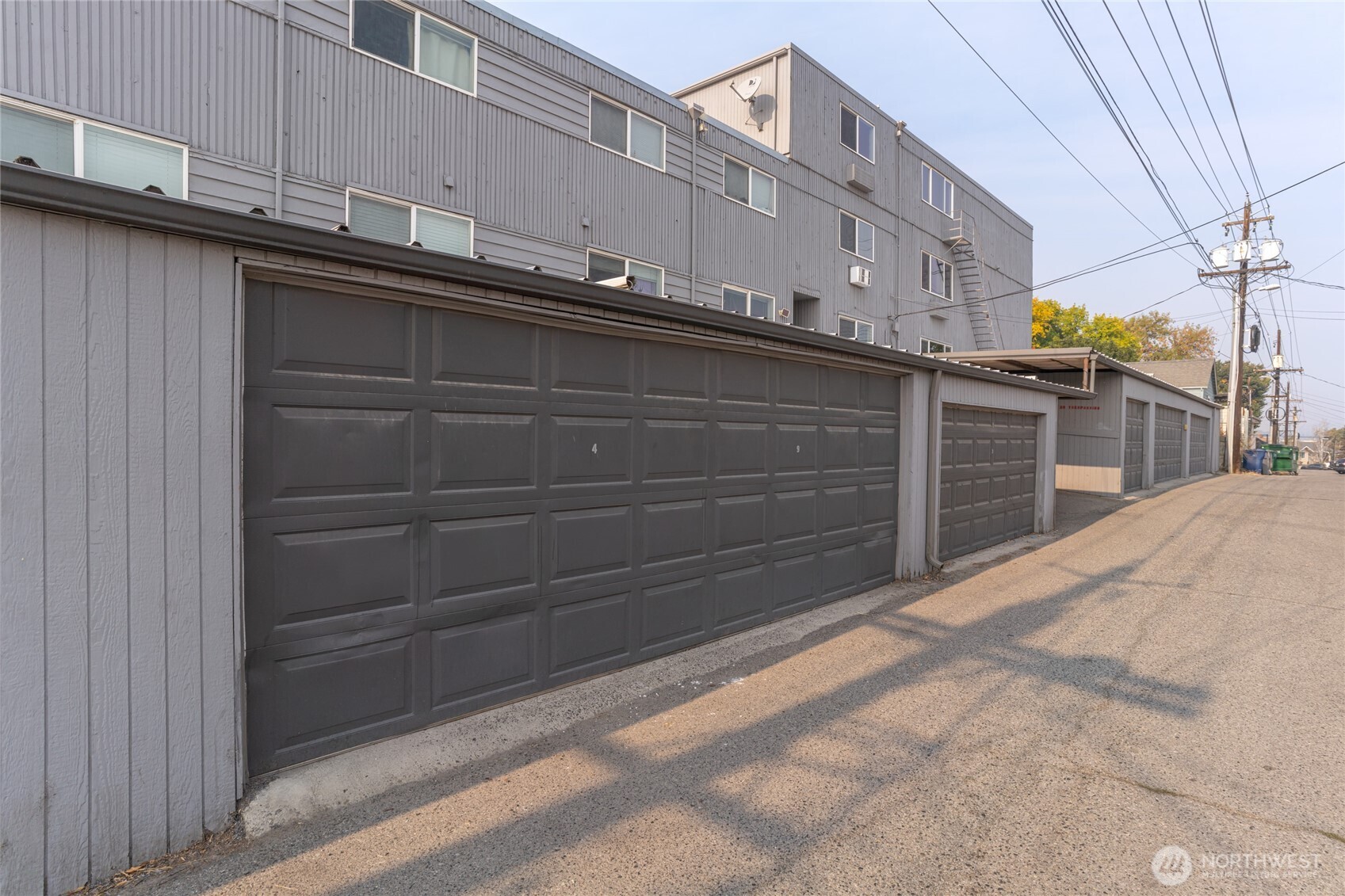 201 Pennsylvania Avenue Unit: 4