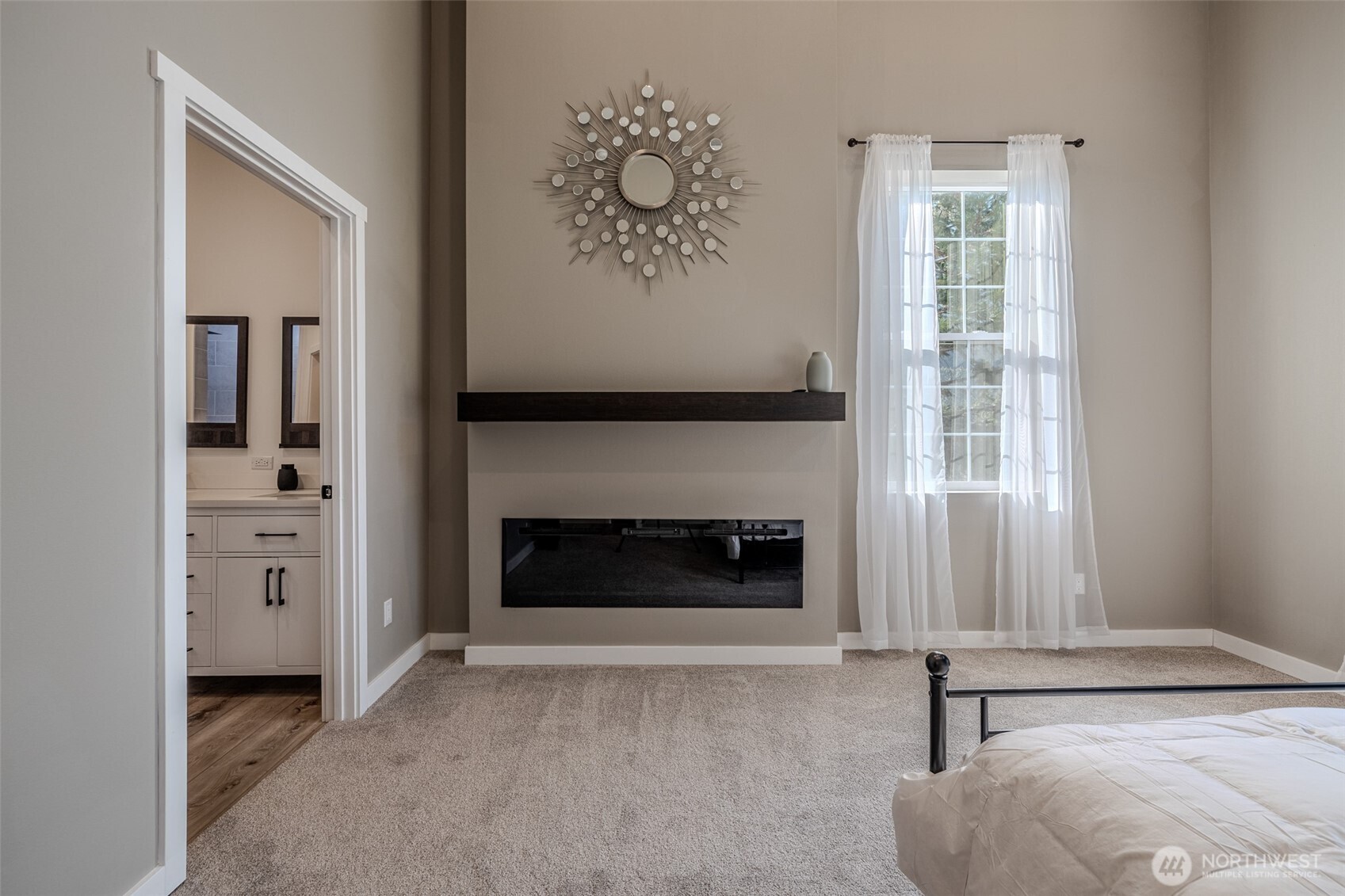 10642 Merry Canyon
