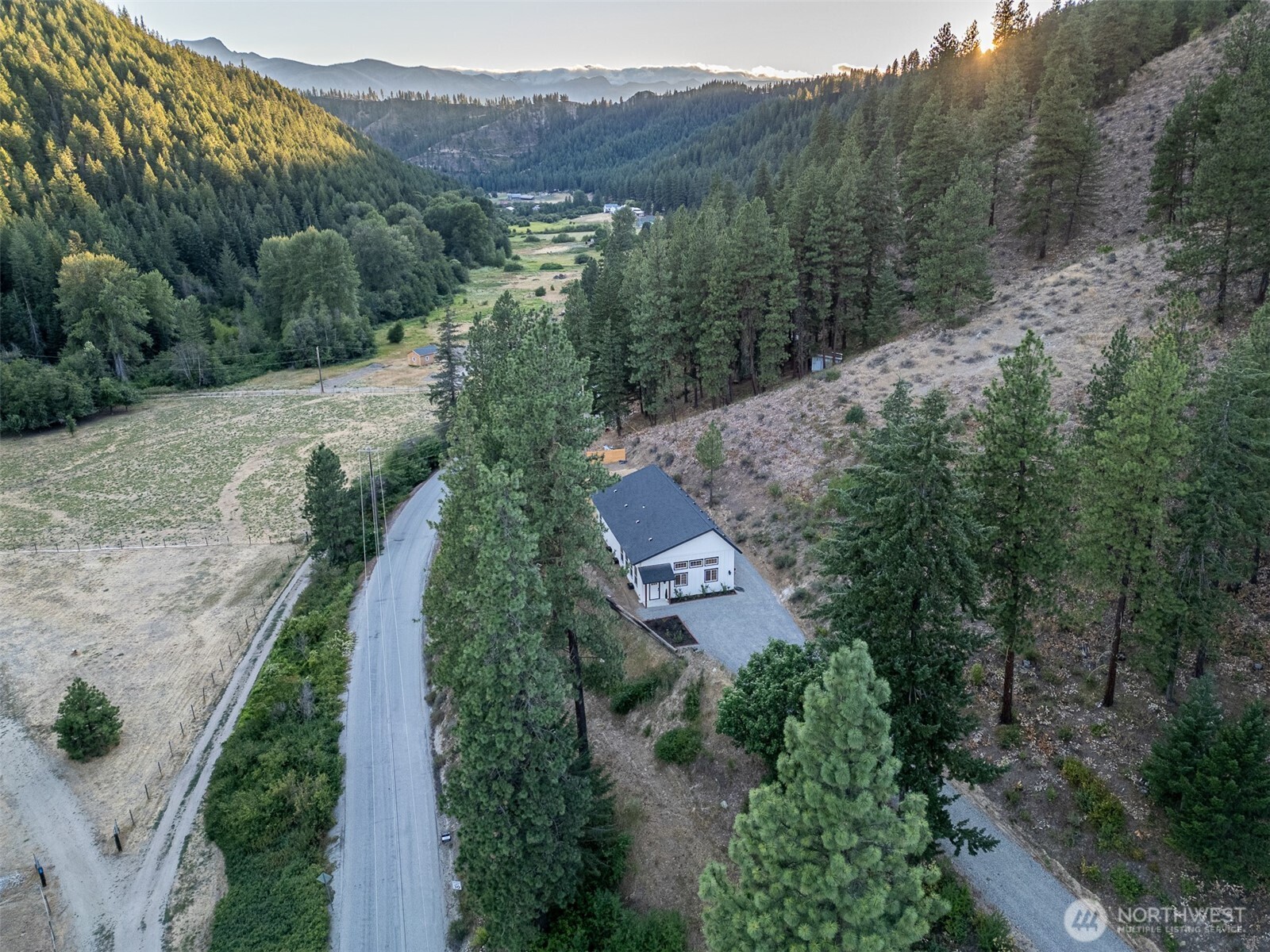 10642 Merry Canyon
