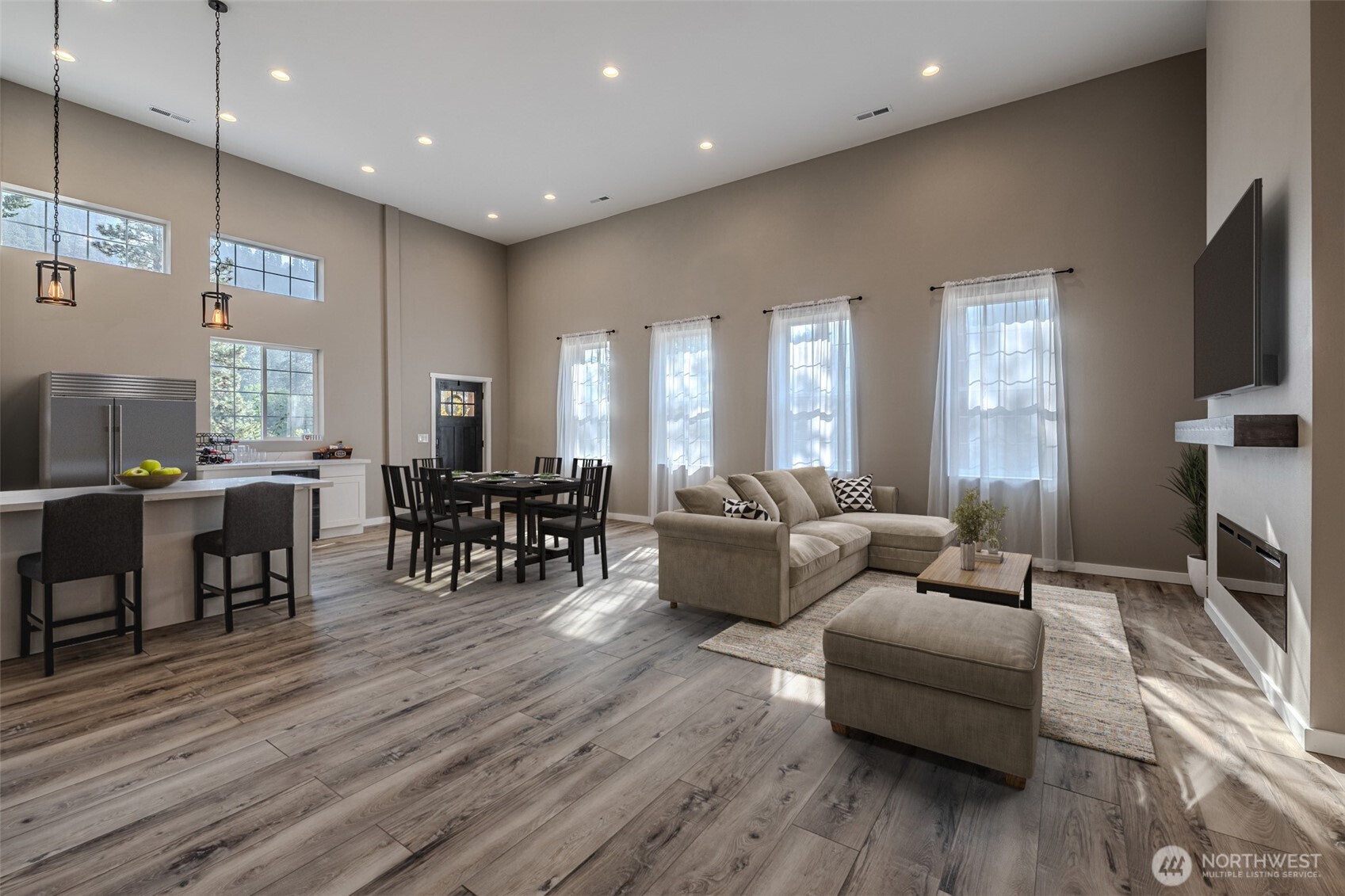 10642 Merry Canyon