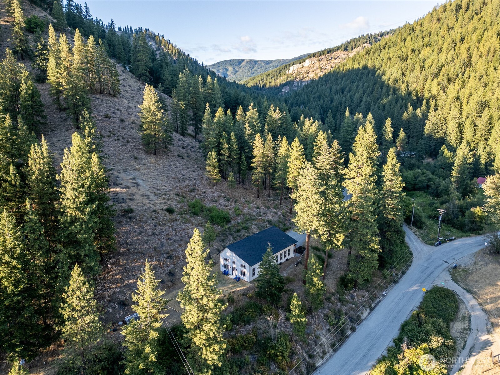 10642 Merry Canyon