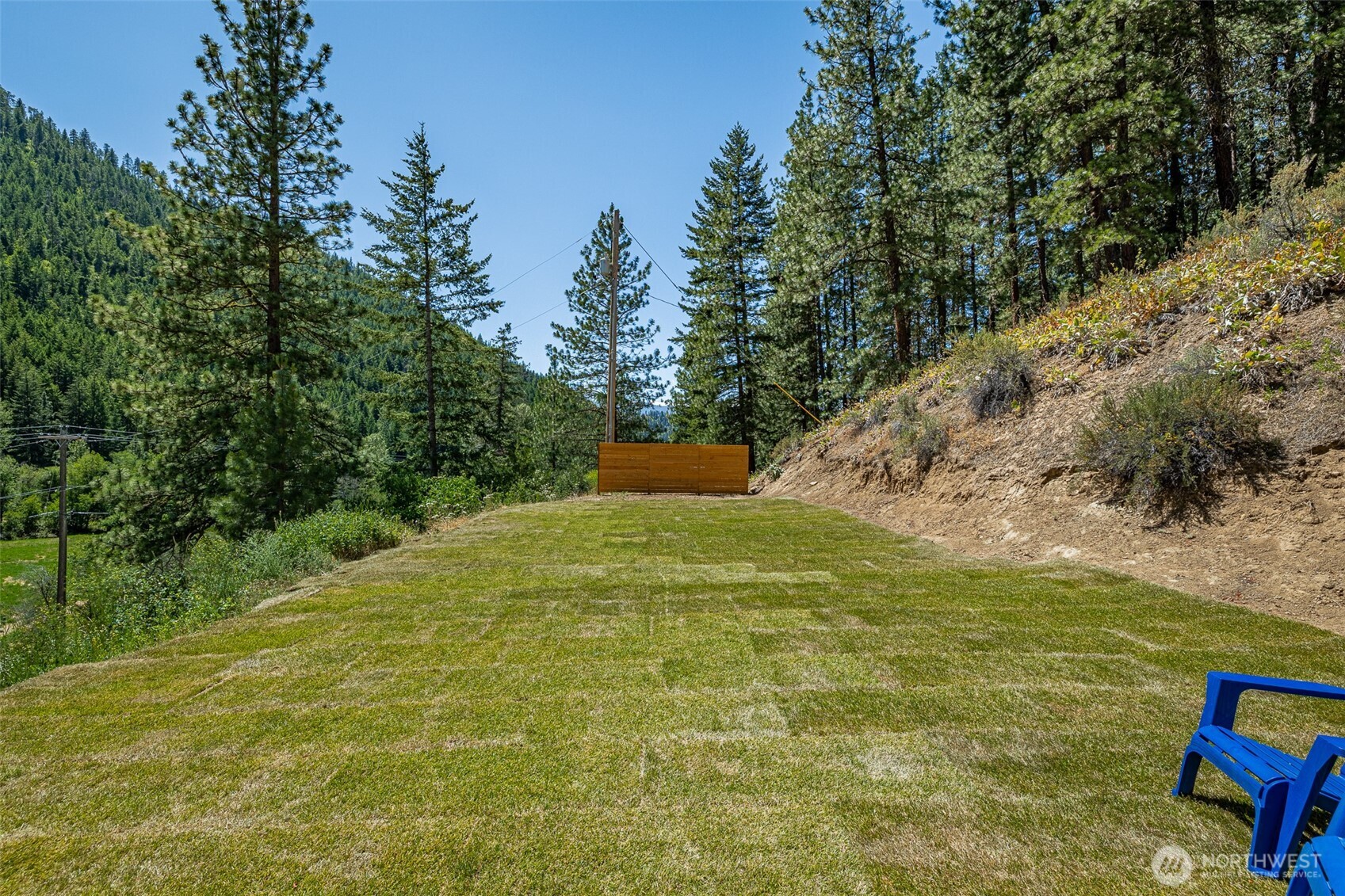 10642 Merry Canyon