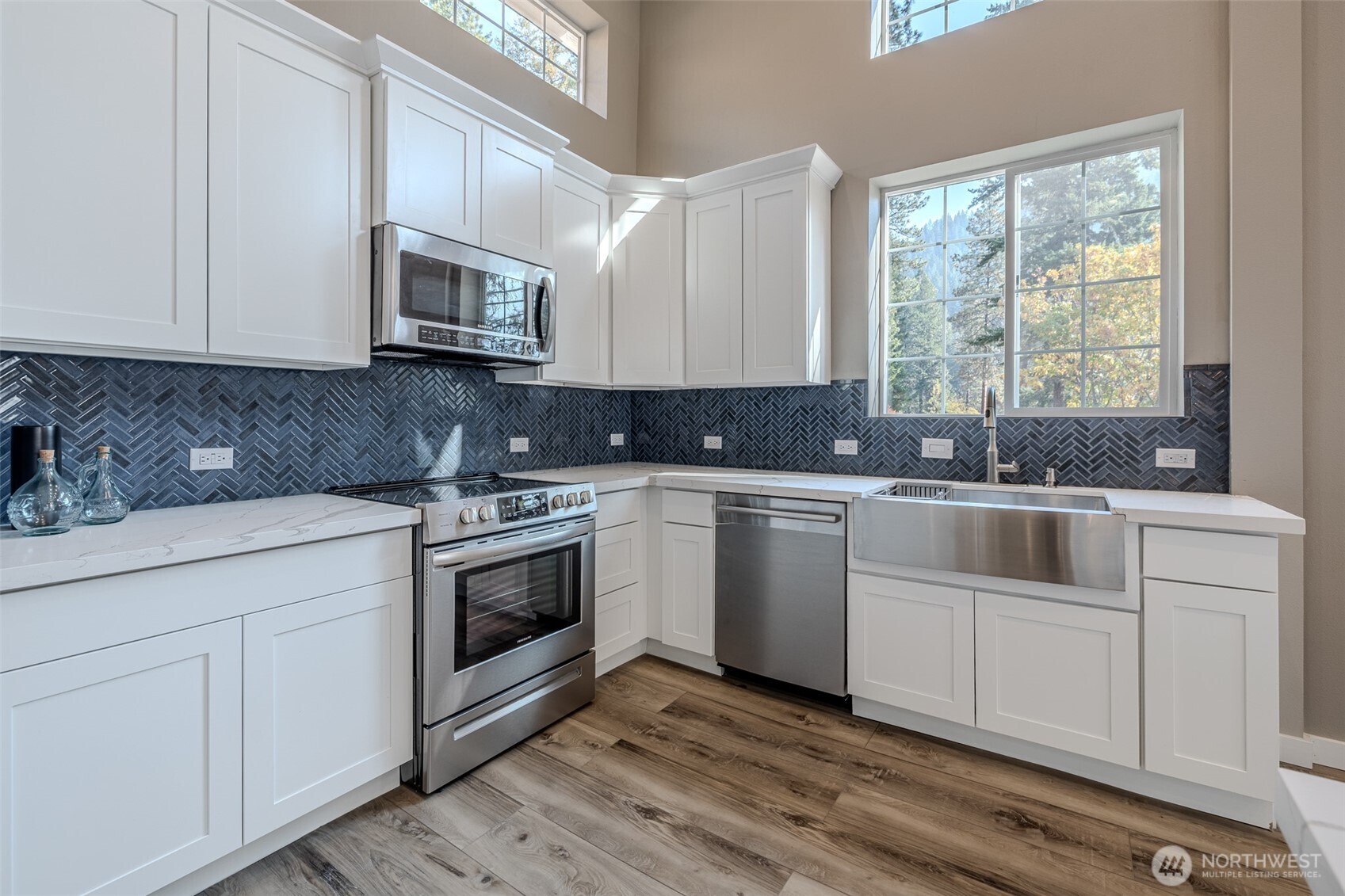10642 Merry Canyon