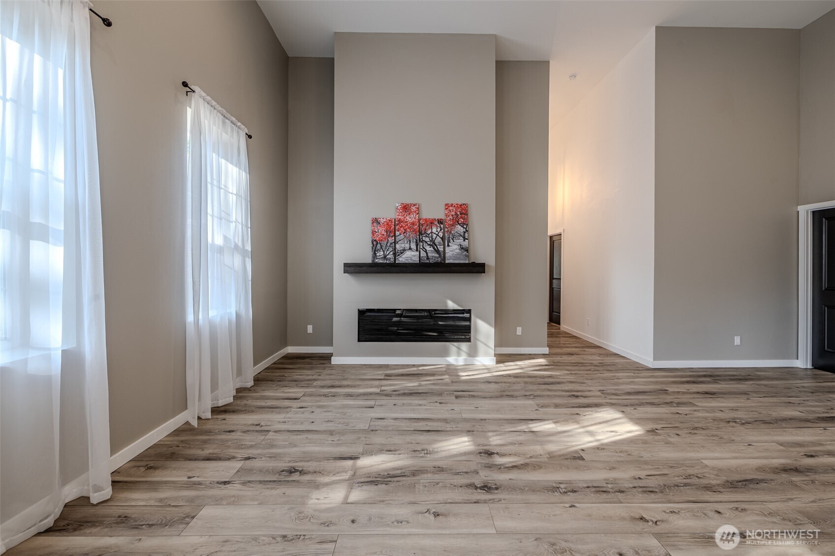 10642 Merry Canyon