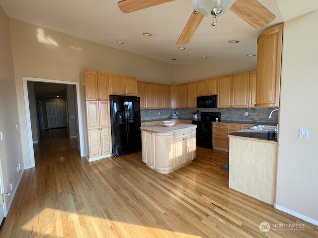 401 19th Street NE Unit: 4