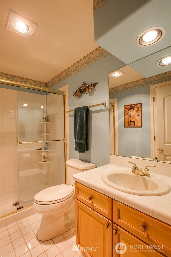 401 19th Street NE Unit: 4