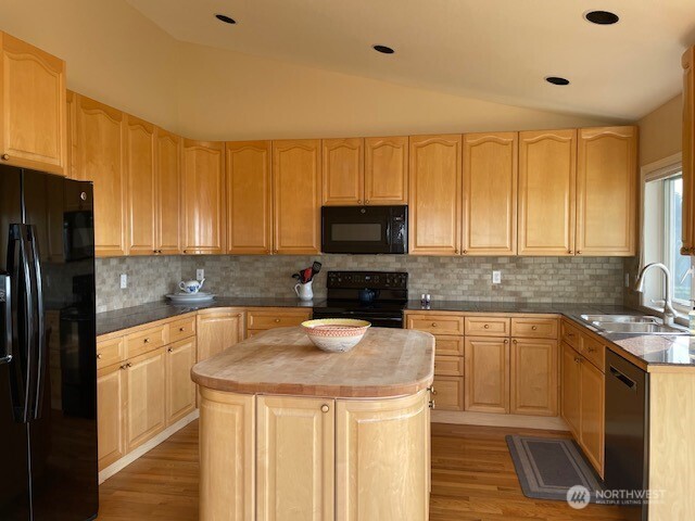 401 19th Street NE Unit: 4