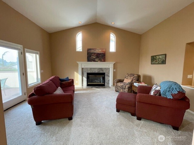 401 19th Street NE Unit: 4