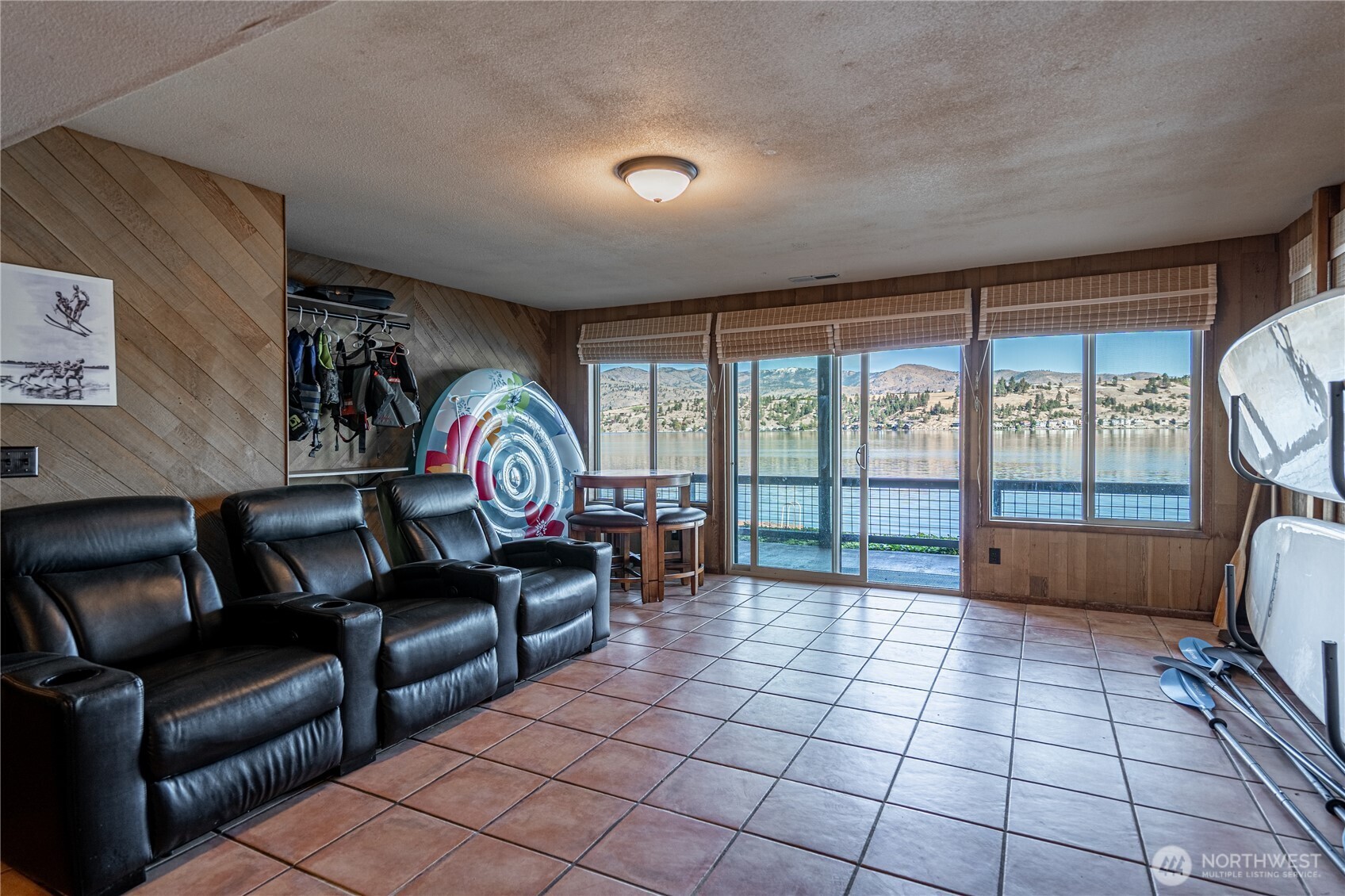 10370 S Lakeshore Rd