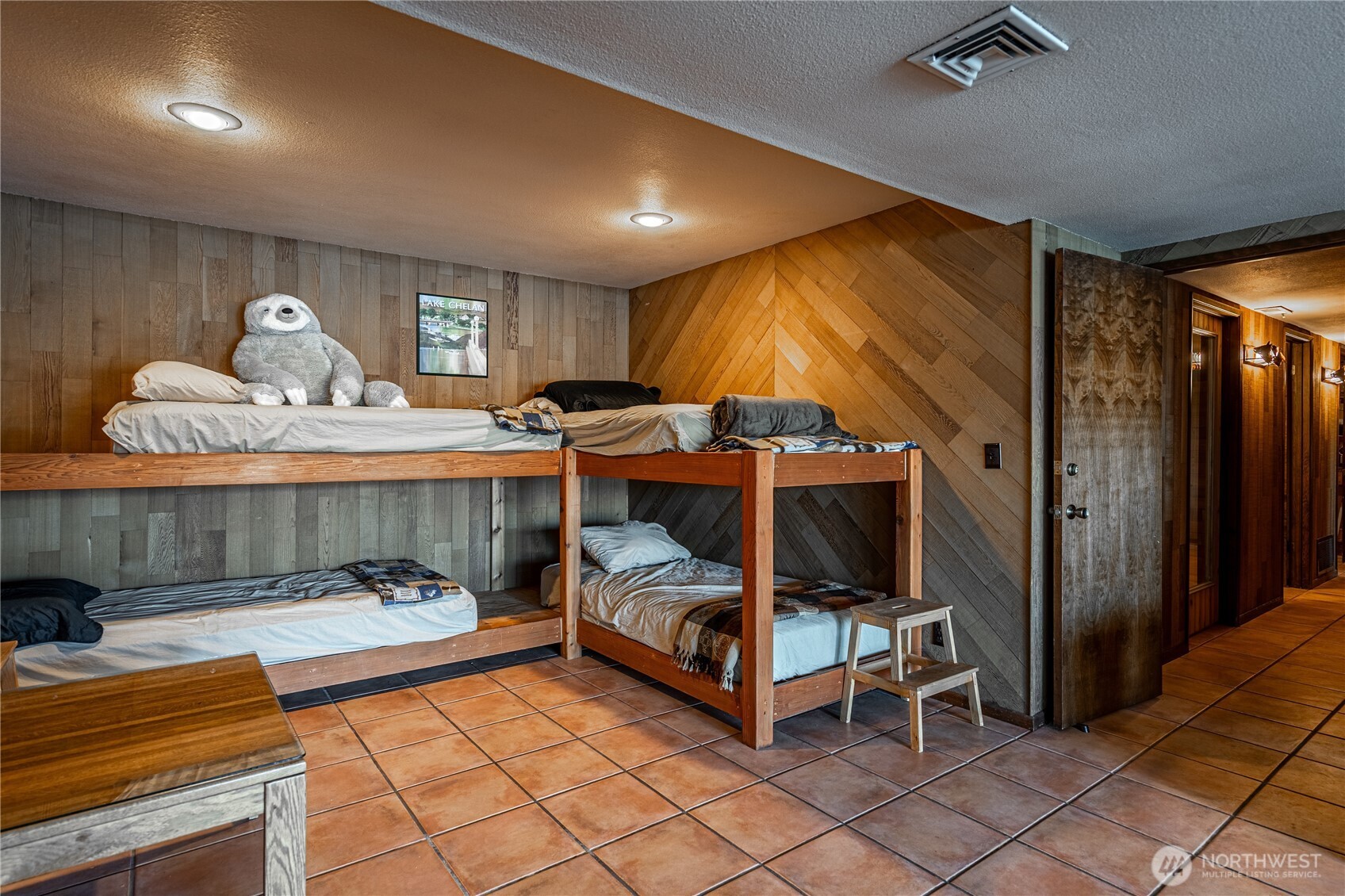 10370 S Lakeshore Rd