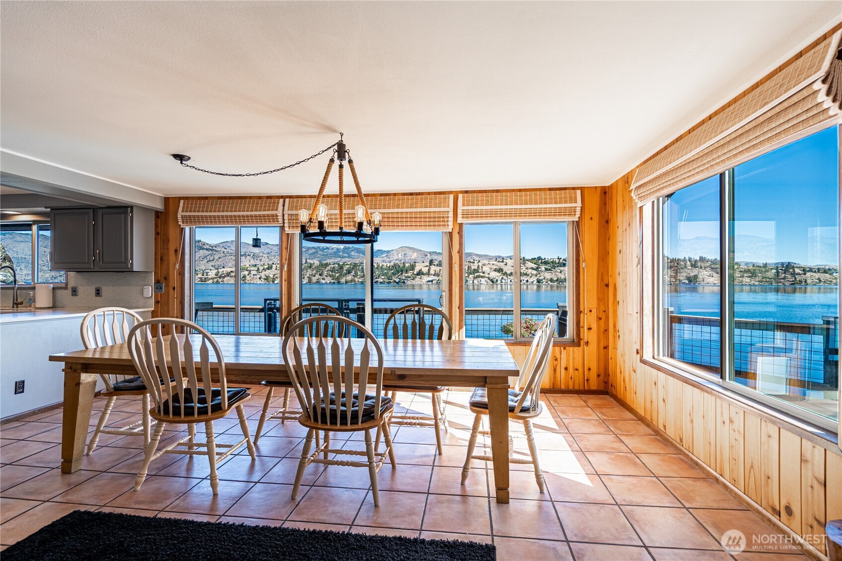 10370 S Lakeshore Rd