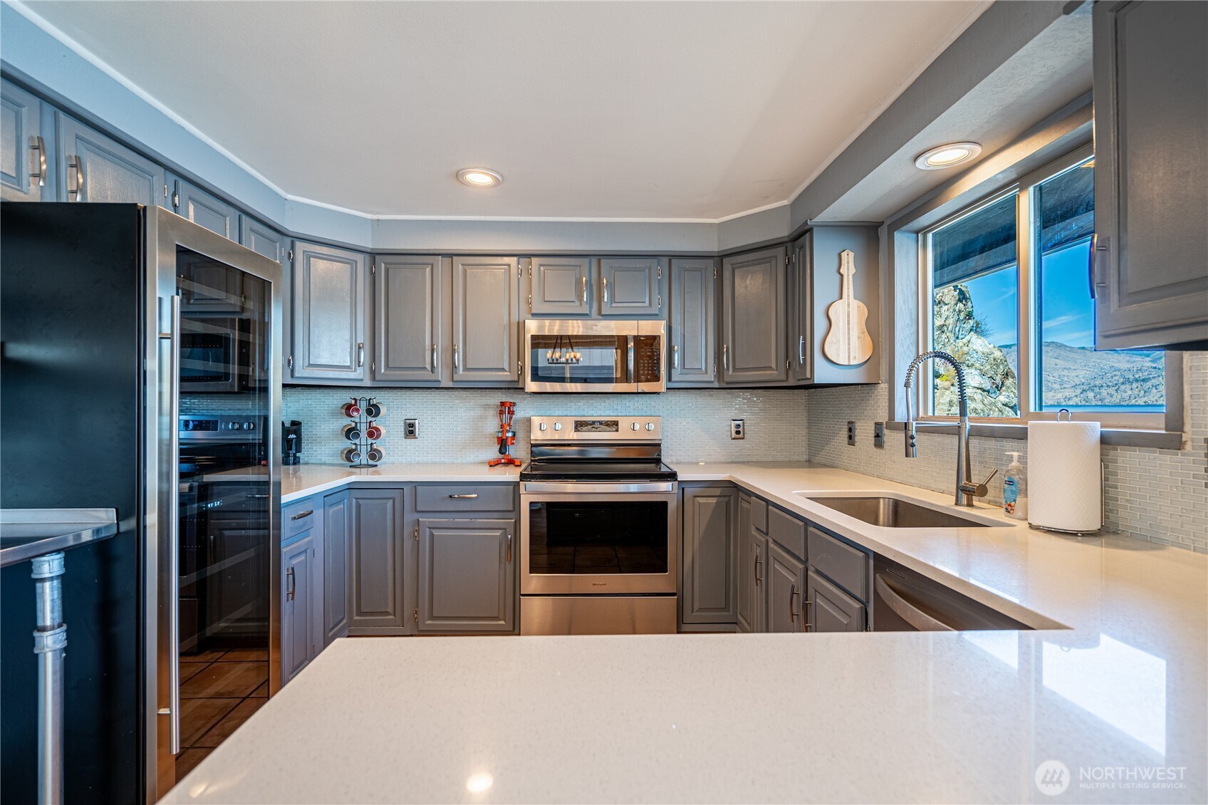 10370 S Lakeshore Rd