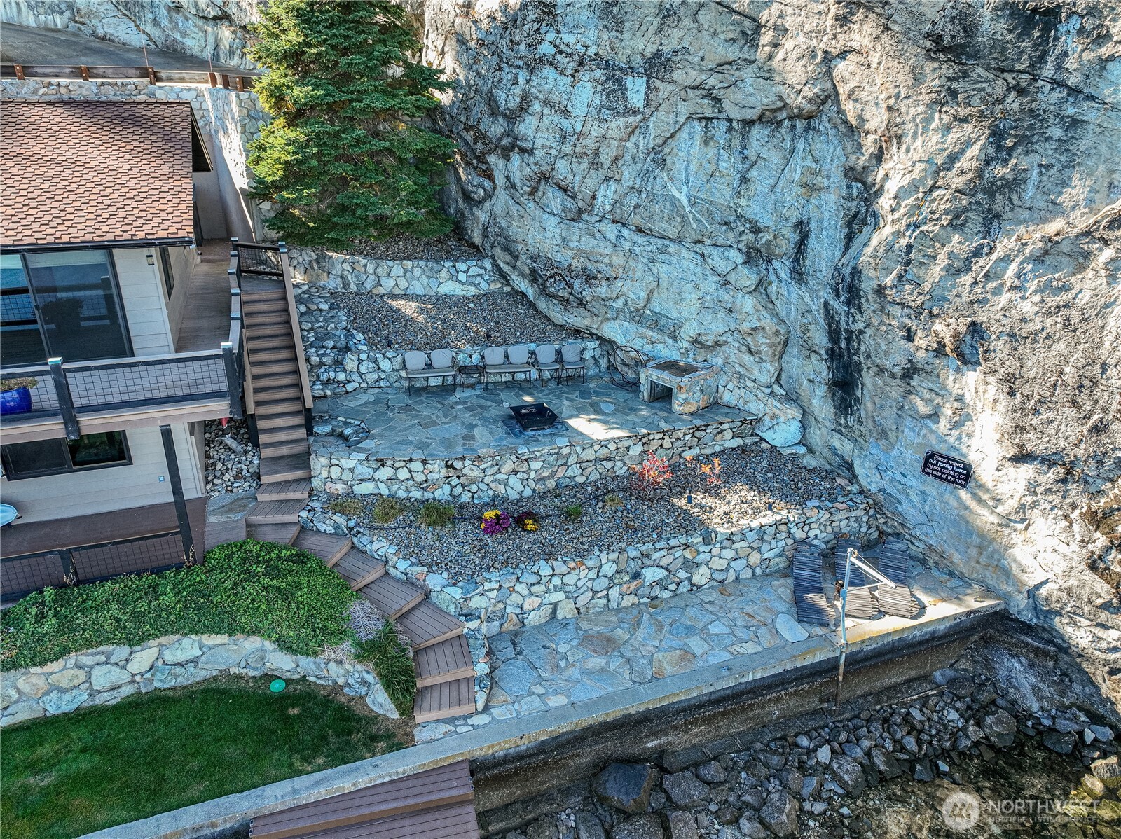 10370 S Lakeshore Rd