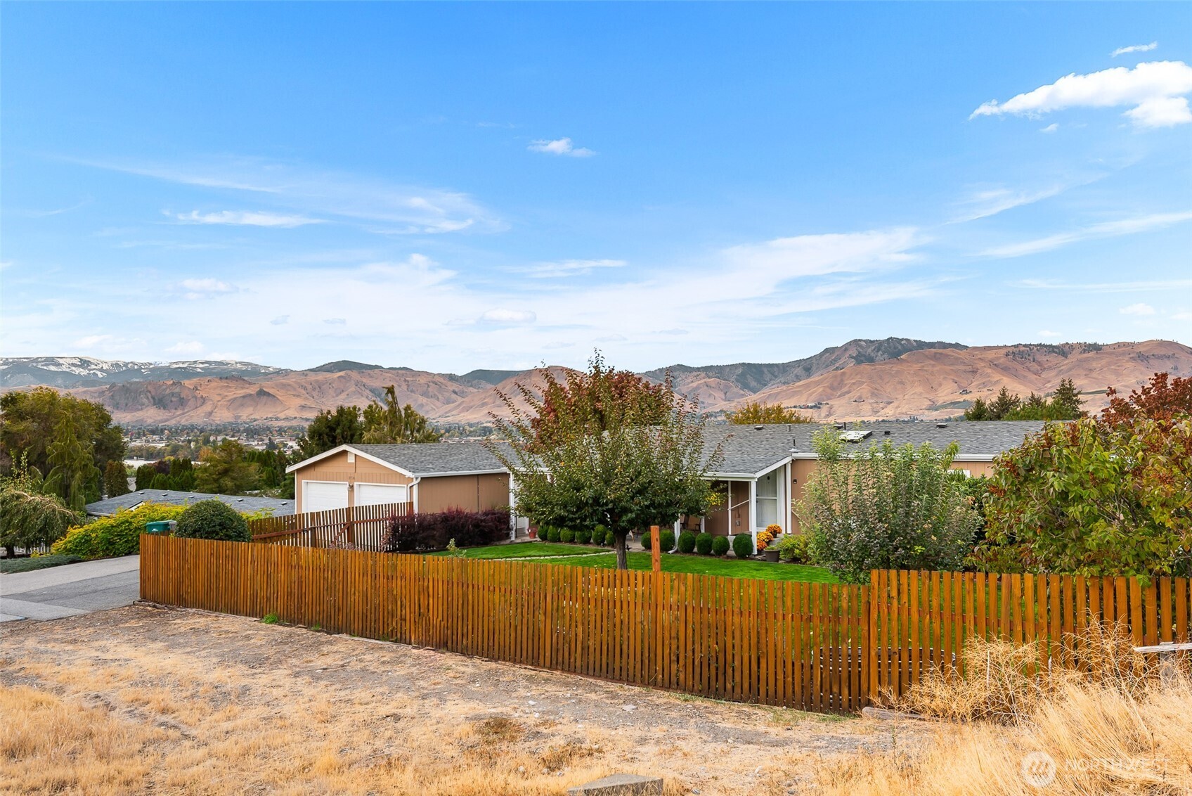 2736 NW Columbia Avenue