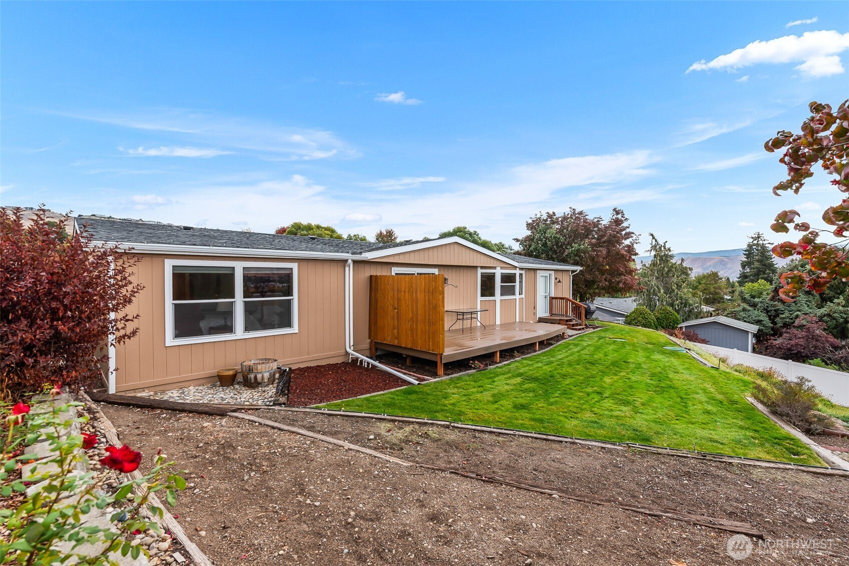 2736 NW Columbia Avenue