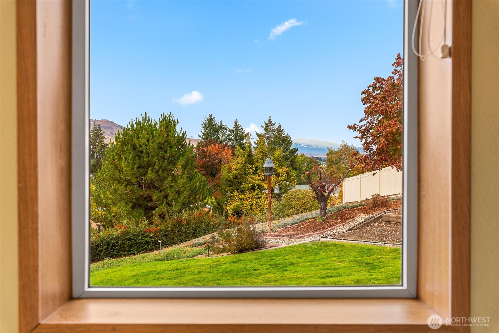 2736 NW Columbia Avenue