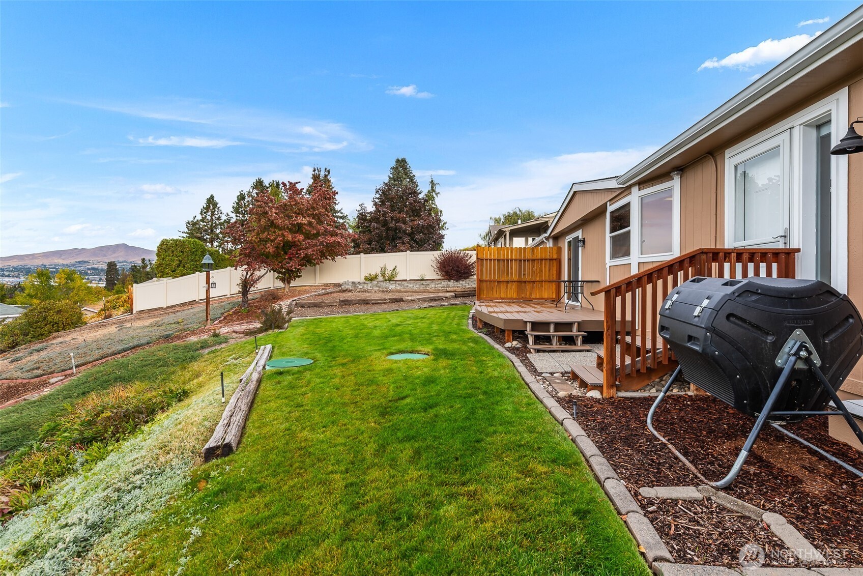 2736 NW Columbia Avenue