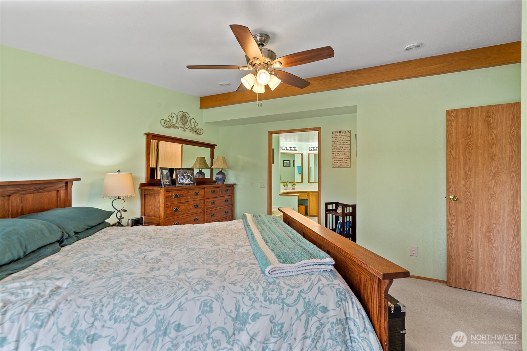 2736 NW Columbia Avenue