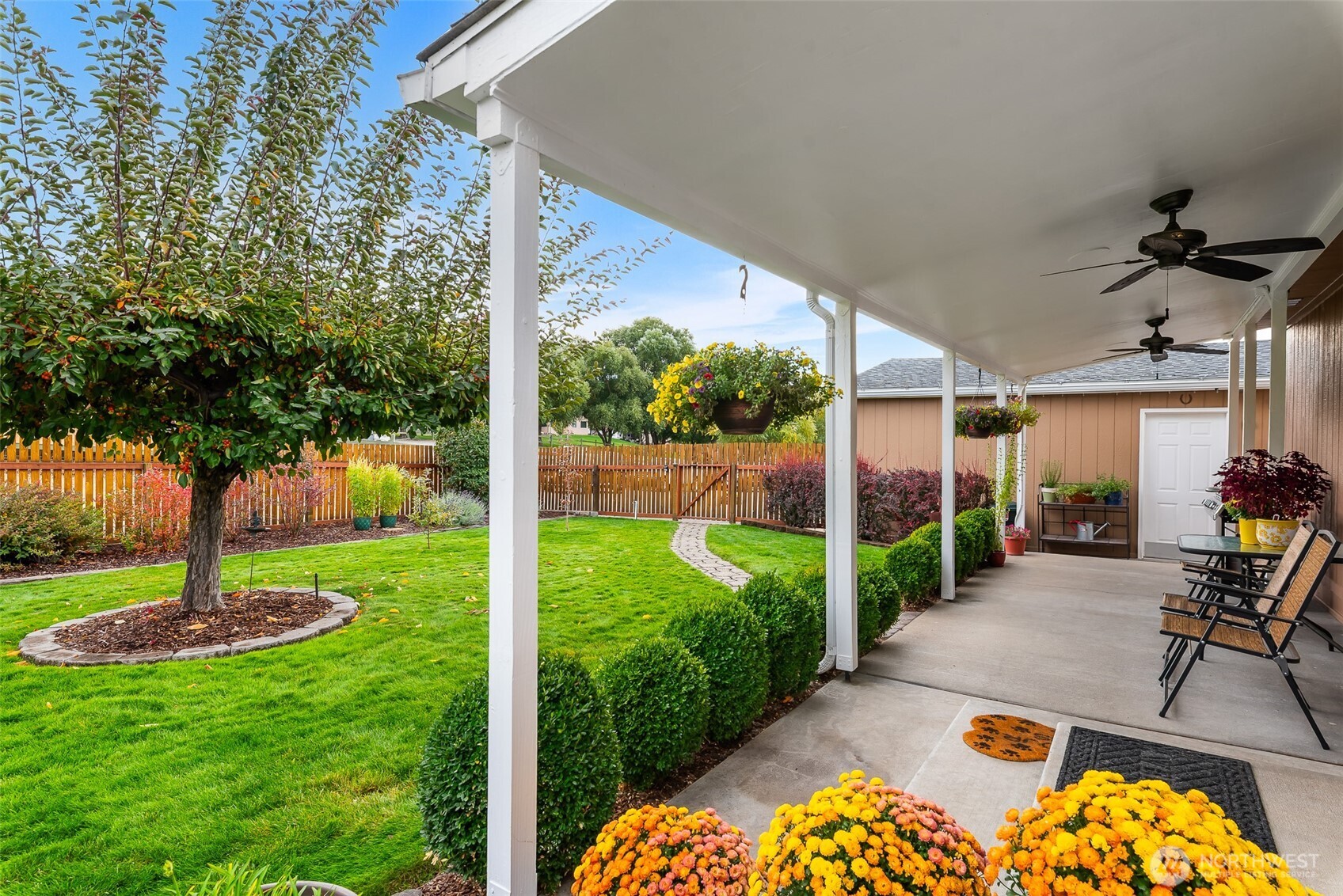 2736 NW Columbia Avenue