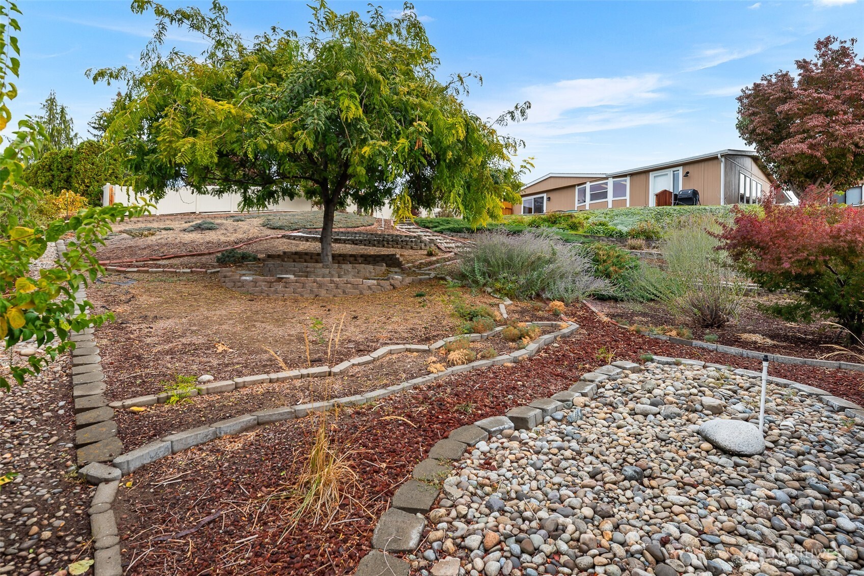 2736 NW Columbia Avenue