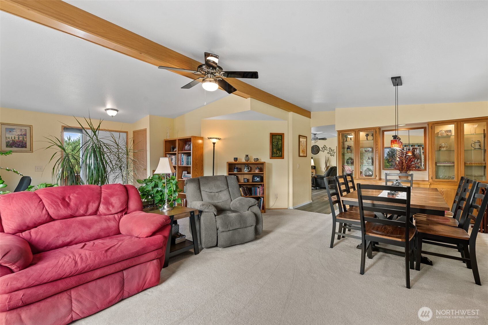 2736 NW Columbia Avenue