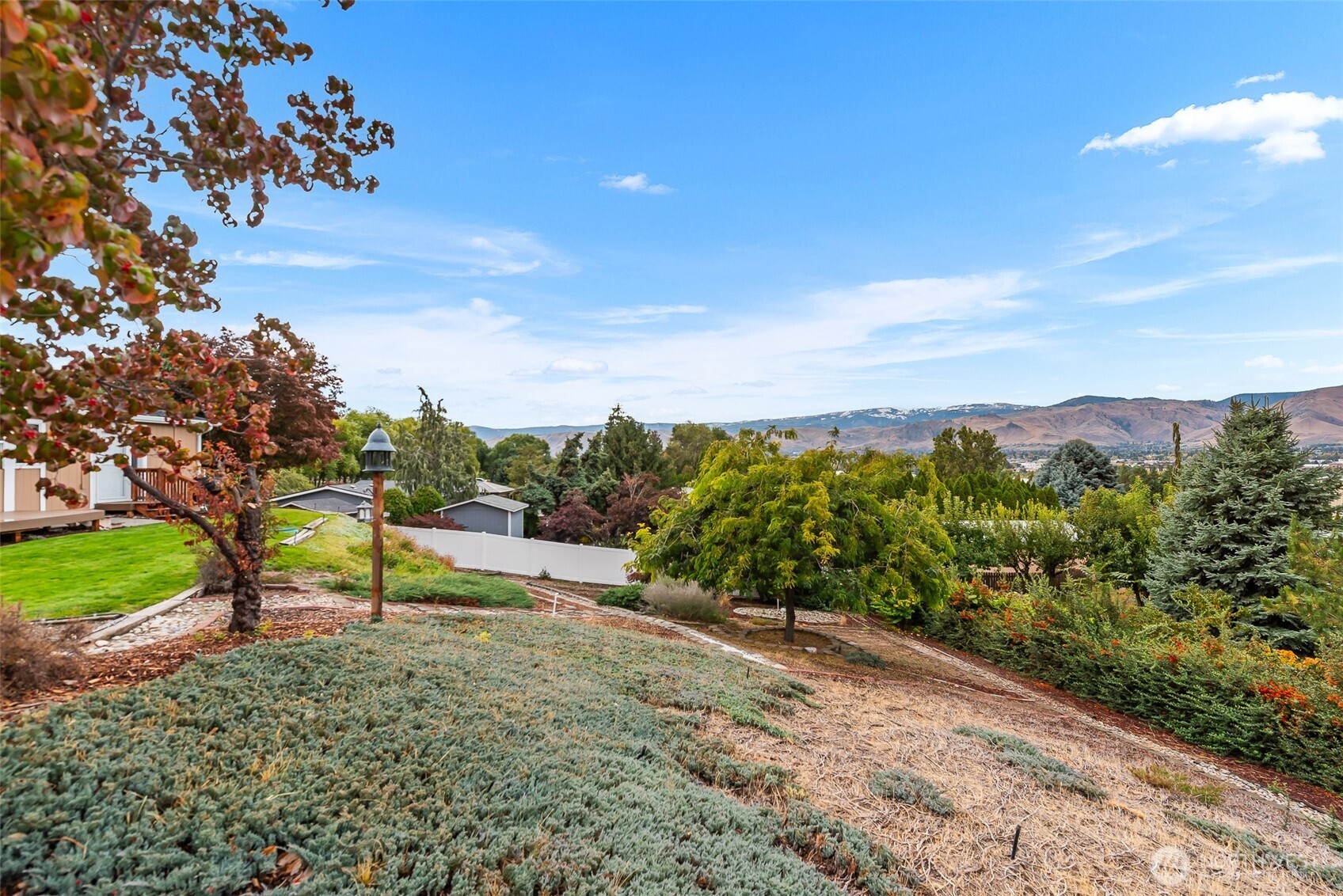 2736 NW Columbia Avenue