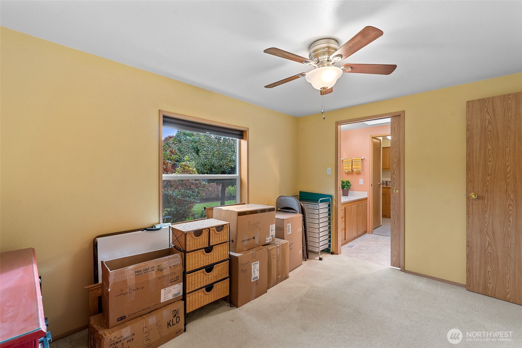 2736 NW Columbia Avenue