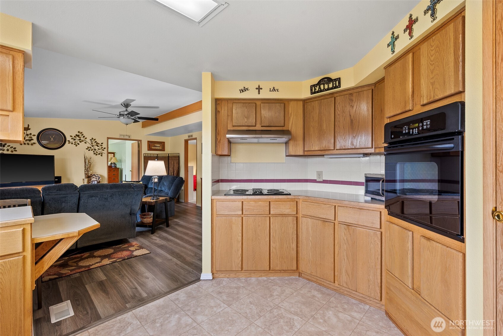 2736 NW Columbia Avenue