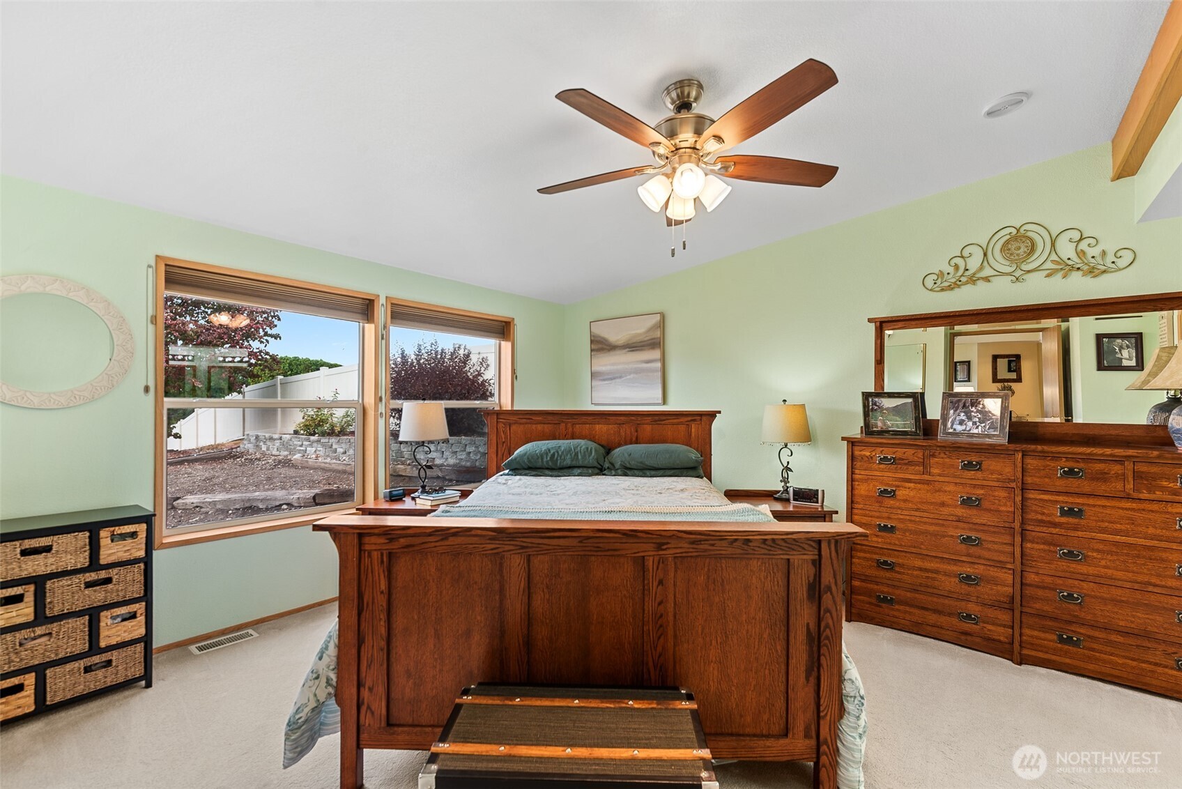 2736 NW Columbia Avenue