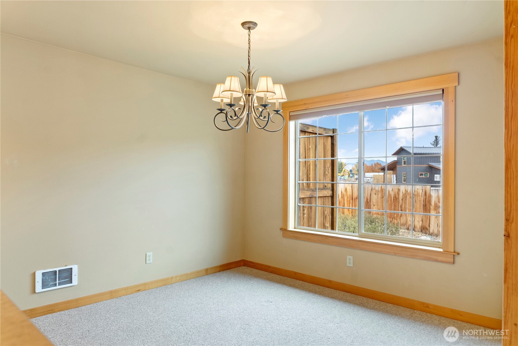 300 Cascadian Court Unit: 15