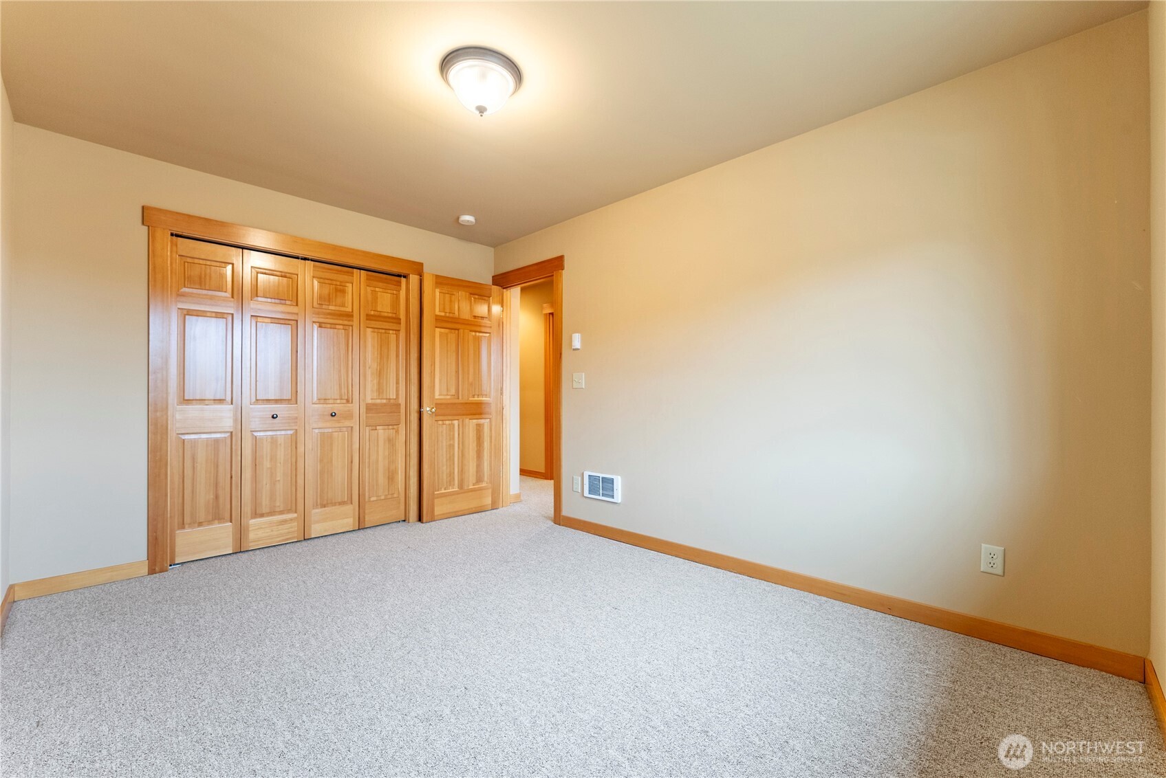 300 Cascadian Court Unit: 15