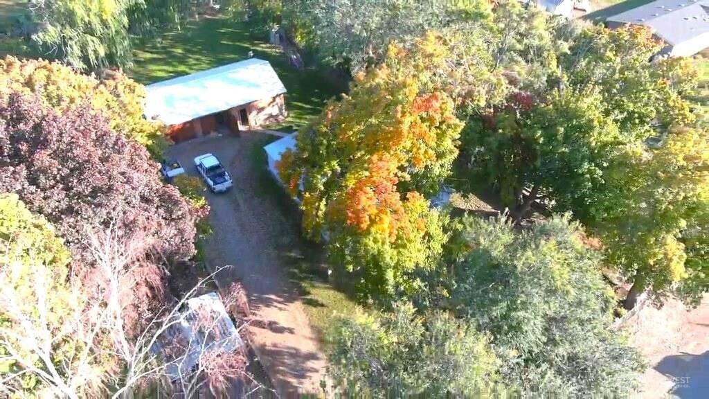 44 Weatherstone Road