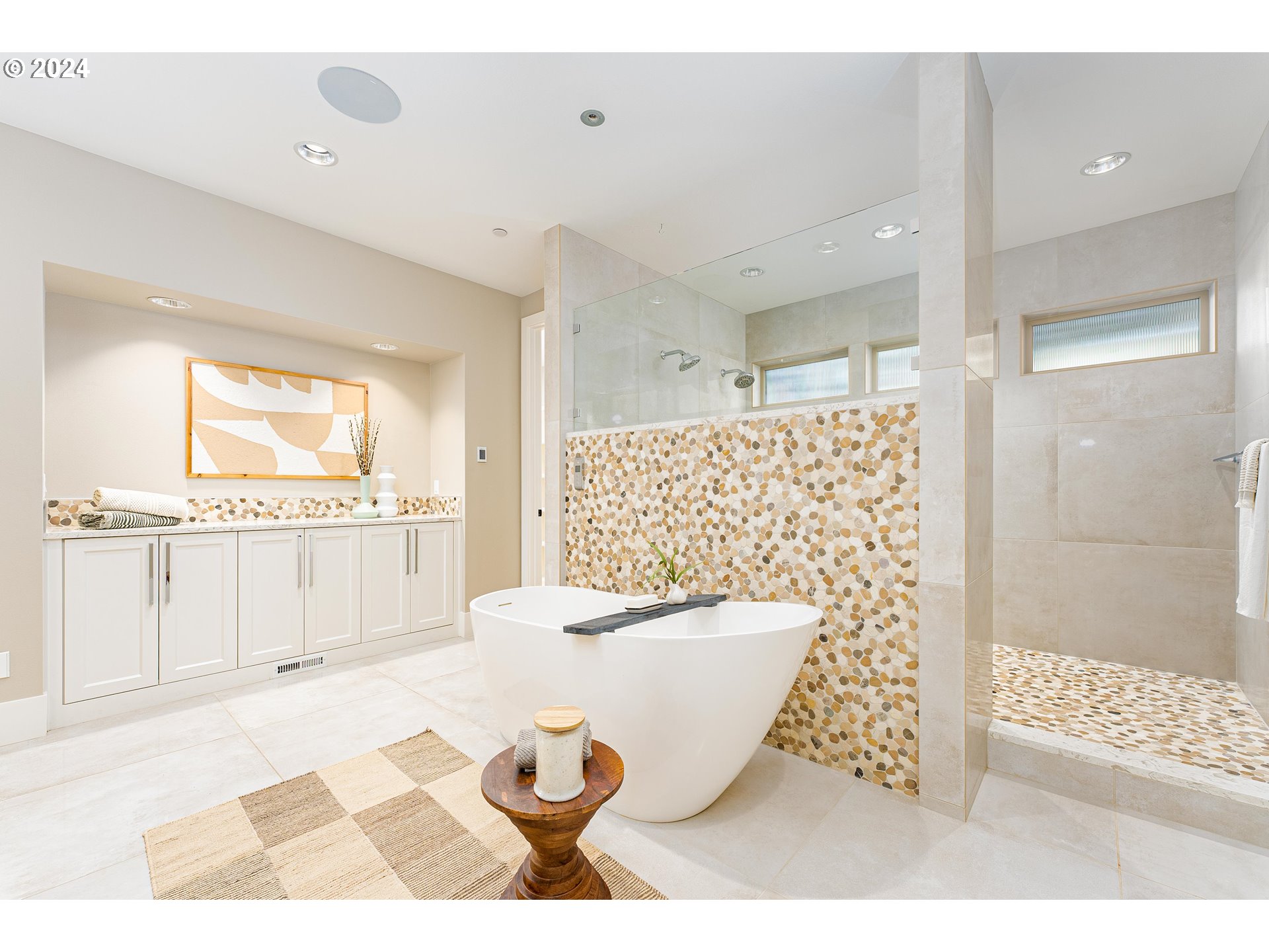 5677 SW MENEFEE DR
