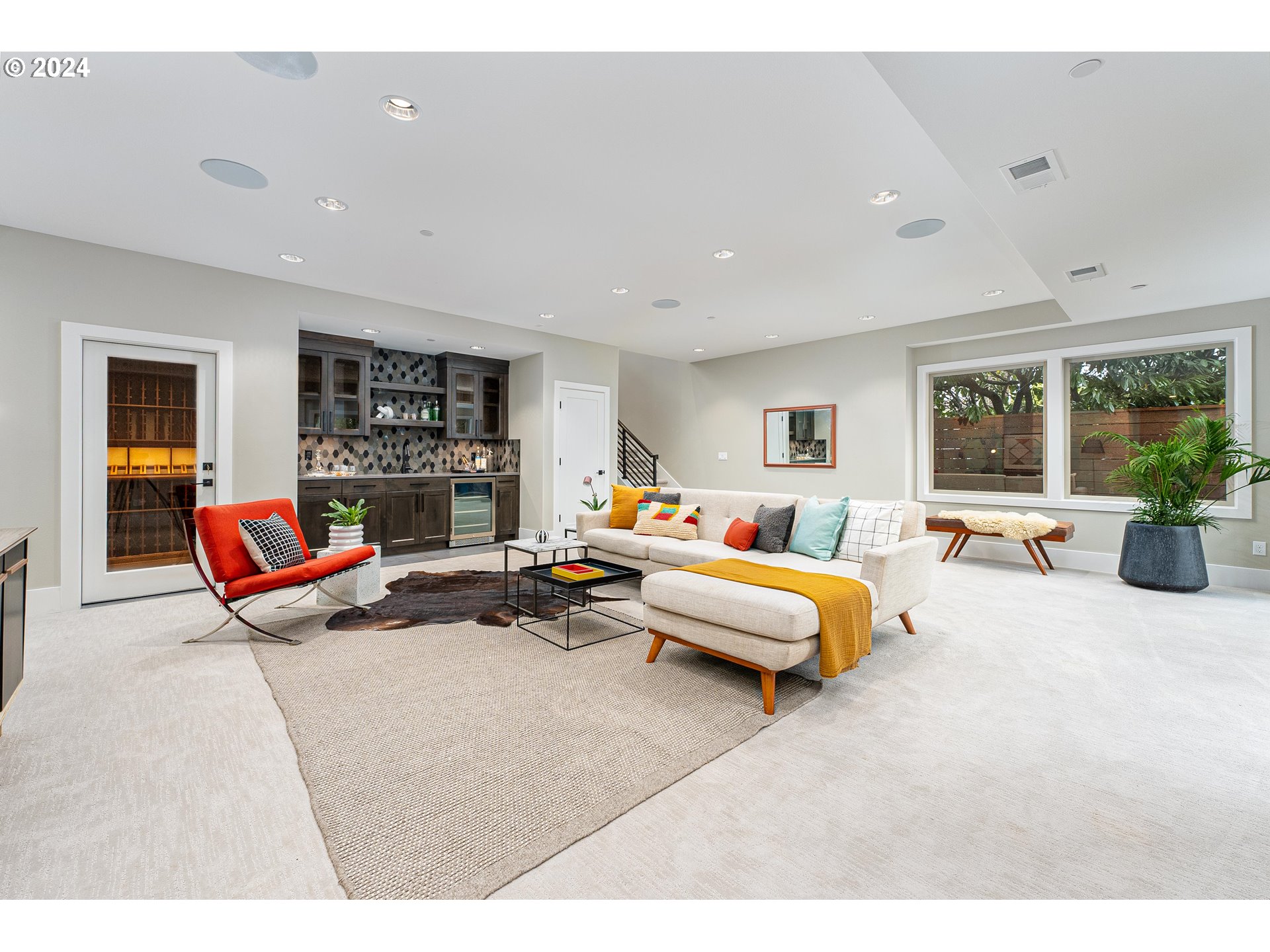 5677 SW MENEFEE DR
