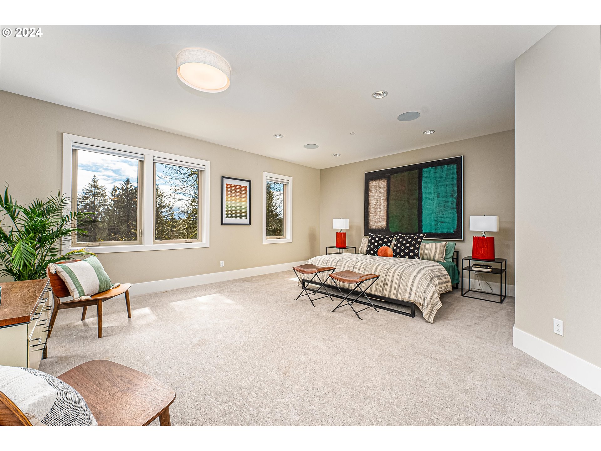 5677 SW MENEFEE DR