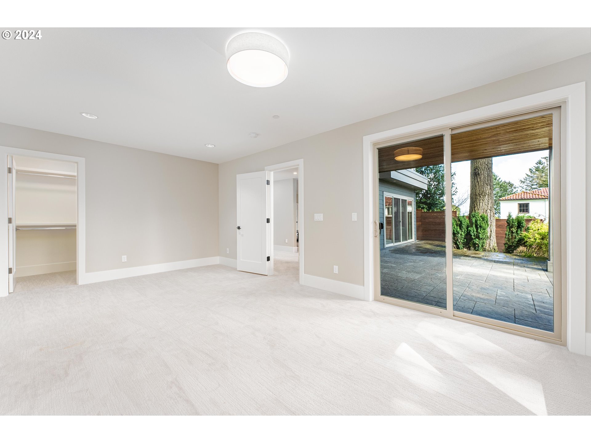 5677 SW MENEFEE DR