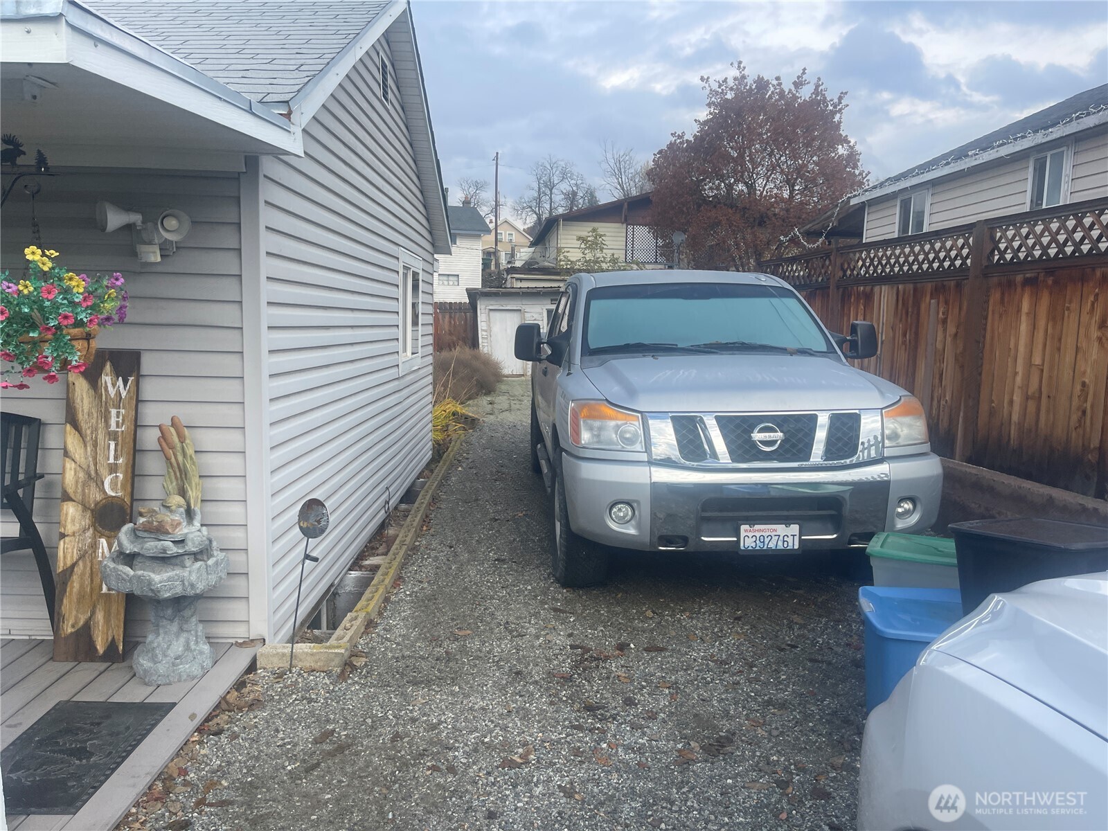 215 Dewberry E