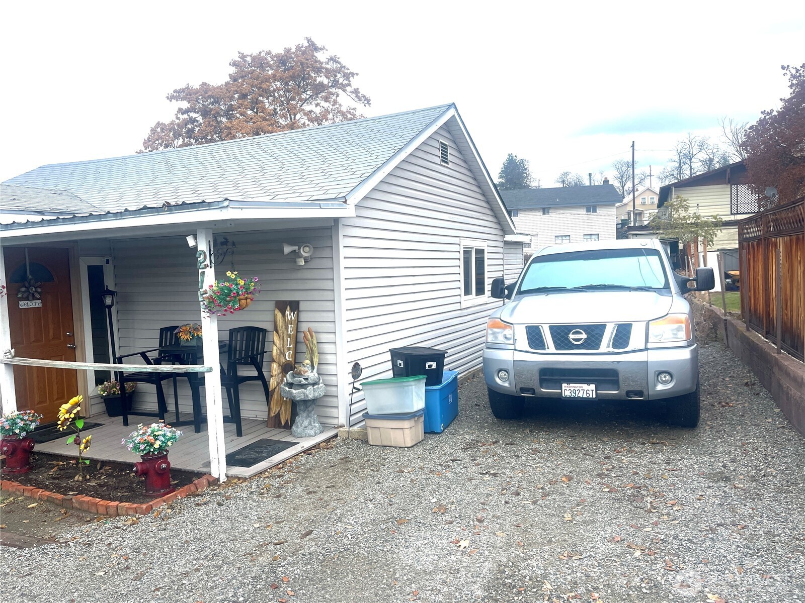 215 Dewberry E