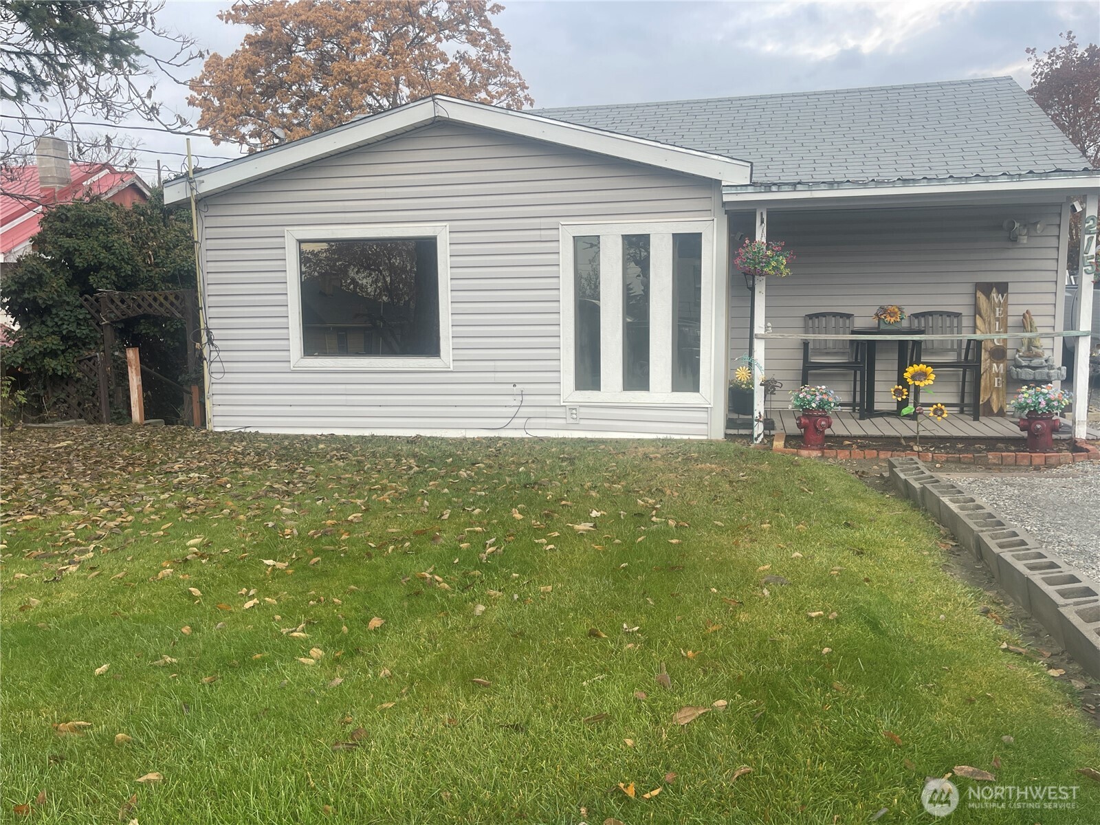 215 Dewberry E