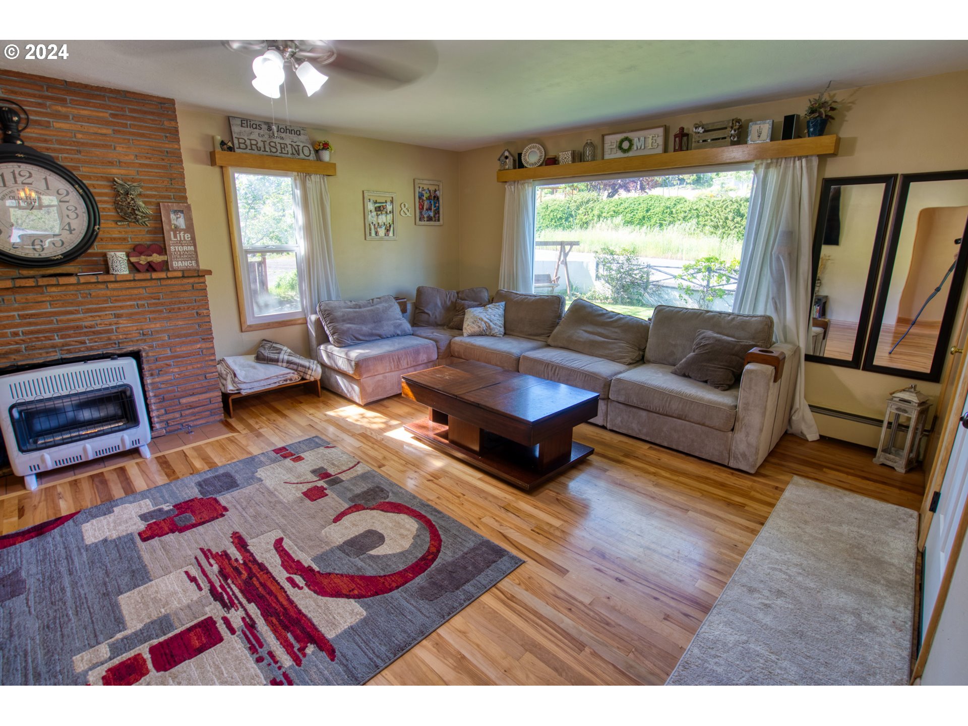 302 W BYARS AVE