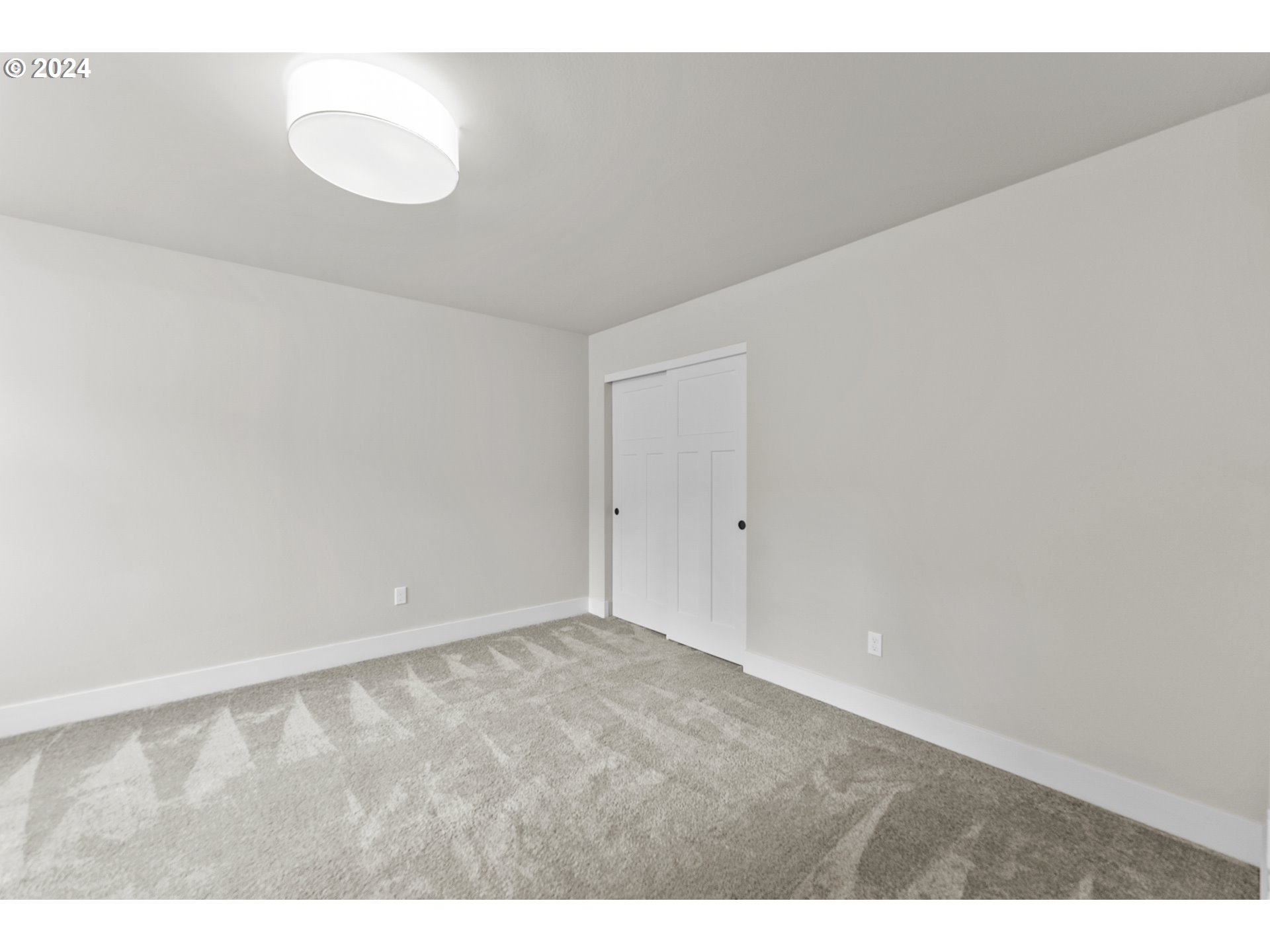 15679 NE CLACKAMAS CT