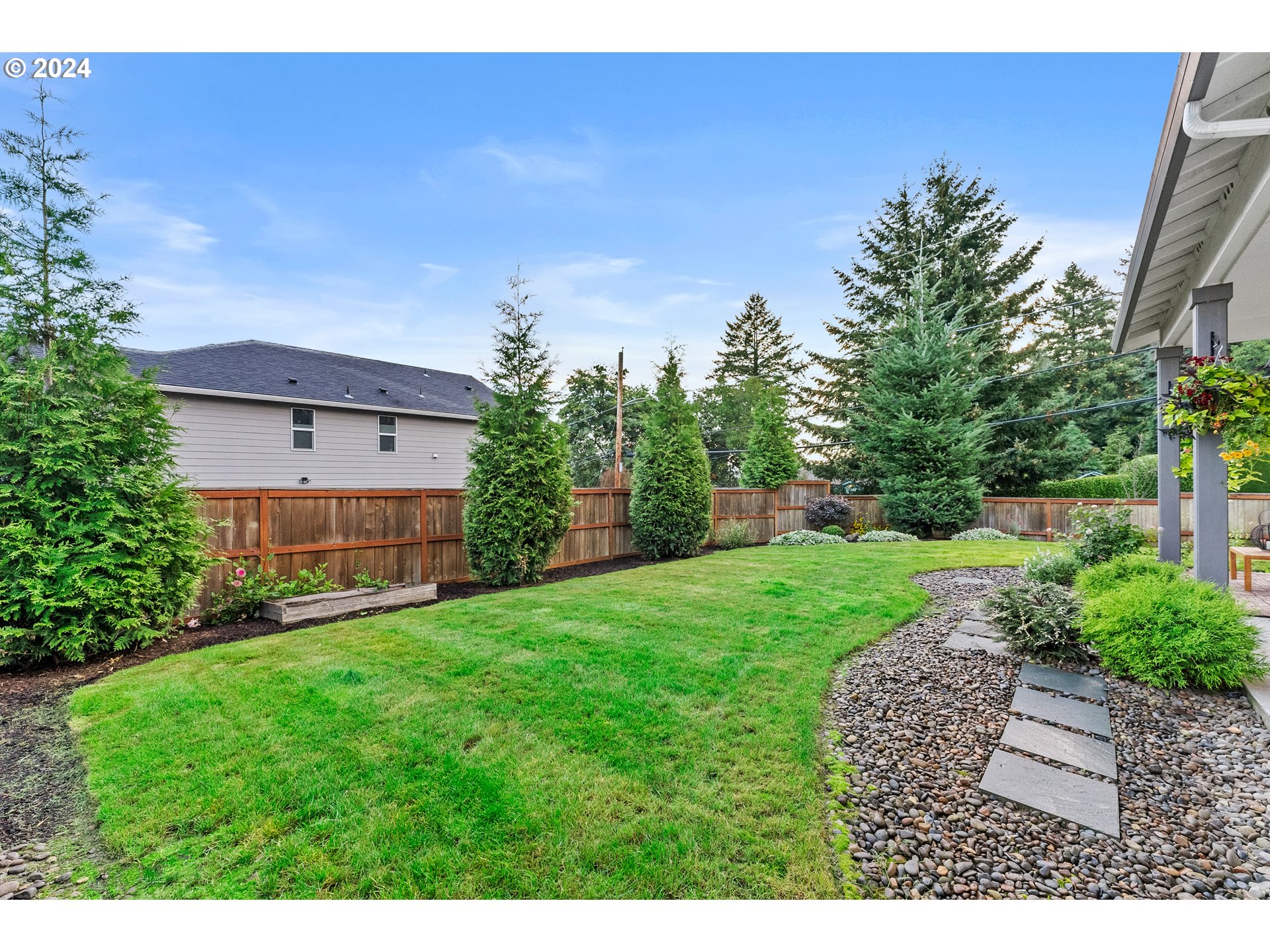 15679 NE CLACKAMAS CT